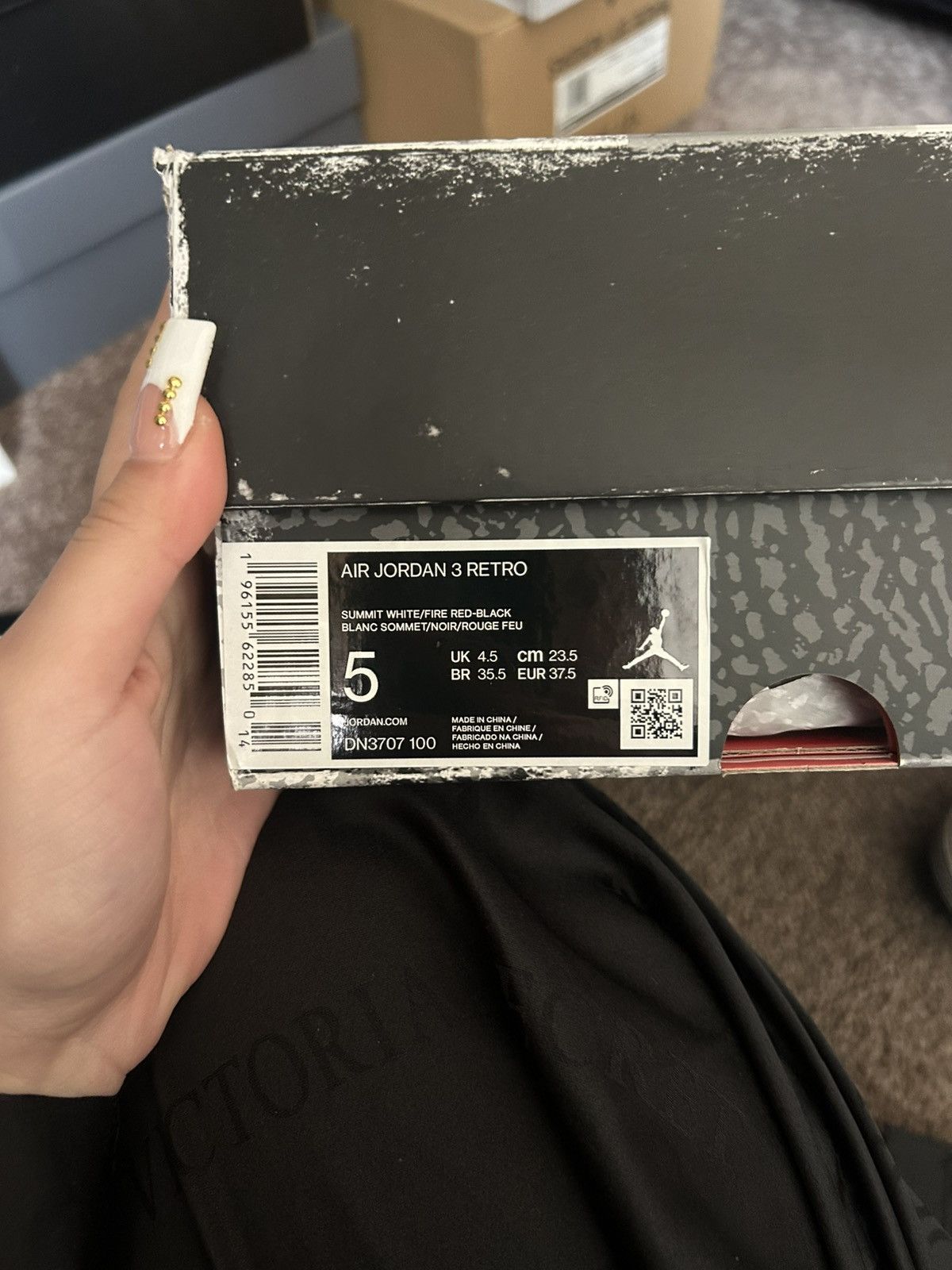 Jordan Brand × Nike Air Jordan 3 Retro Size US 5 / EU 37 - 6 Thumbnail