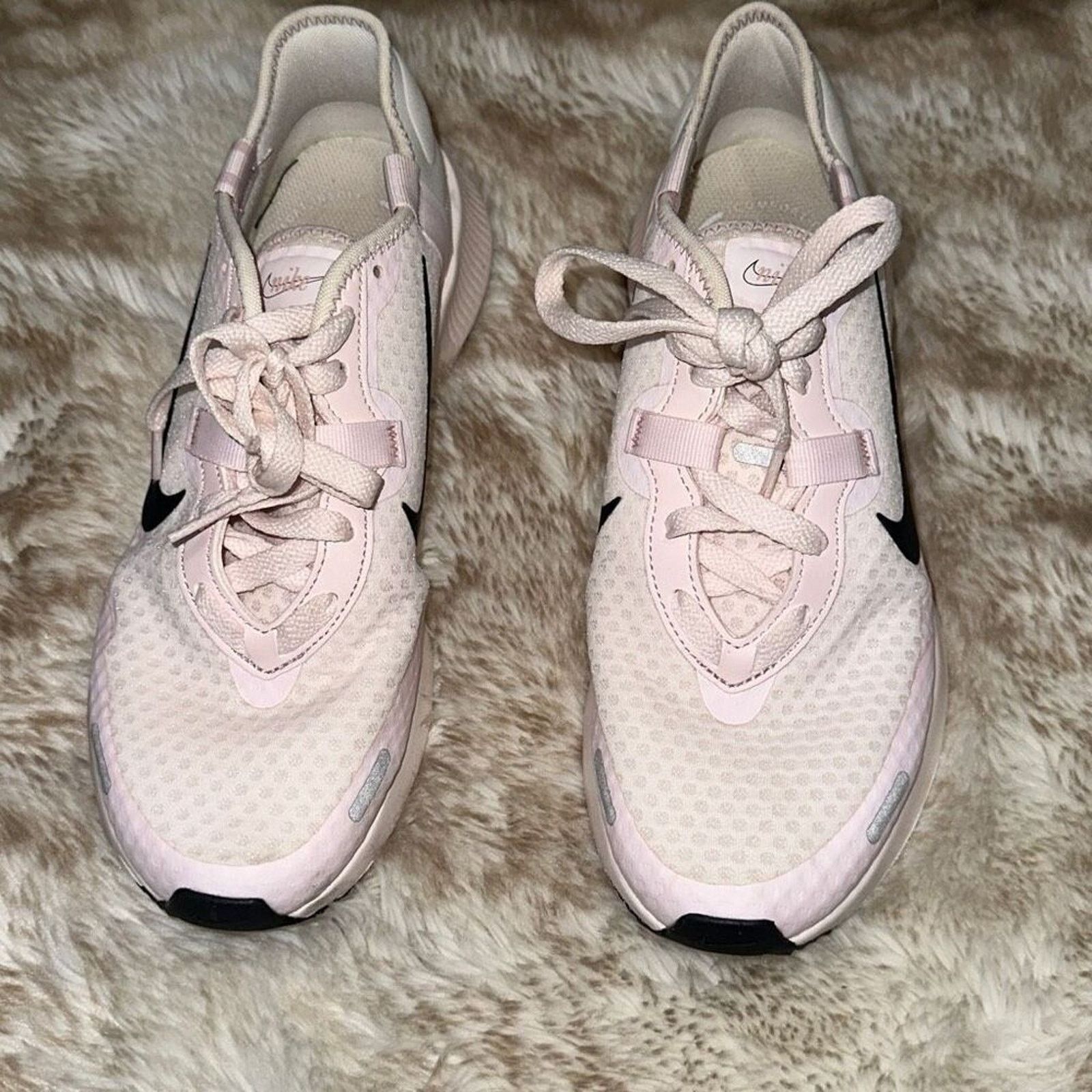 Nike Nike light pink and black sneakers | Sz 8.5 Size US 8.5 / IT 38.5 - 3 Thumbnail