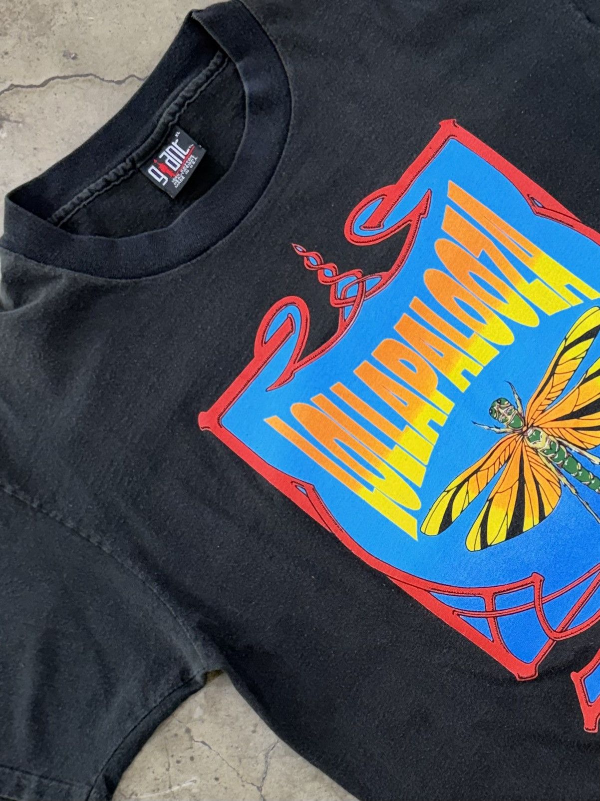 Vintage Vintage 1992 Lollapalooza Red Hot Chilipeppers Size XL Size US XL / EU 56 / 4 - 1 Thumbnail