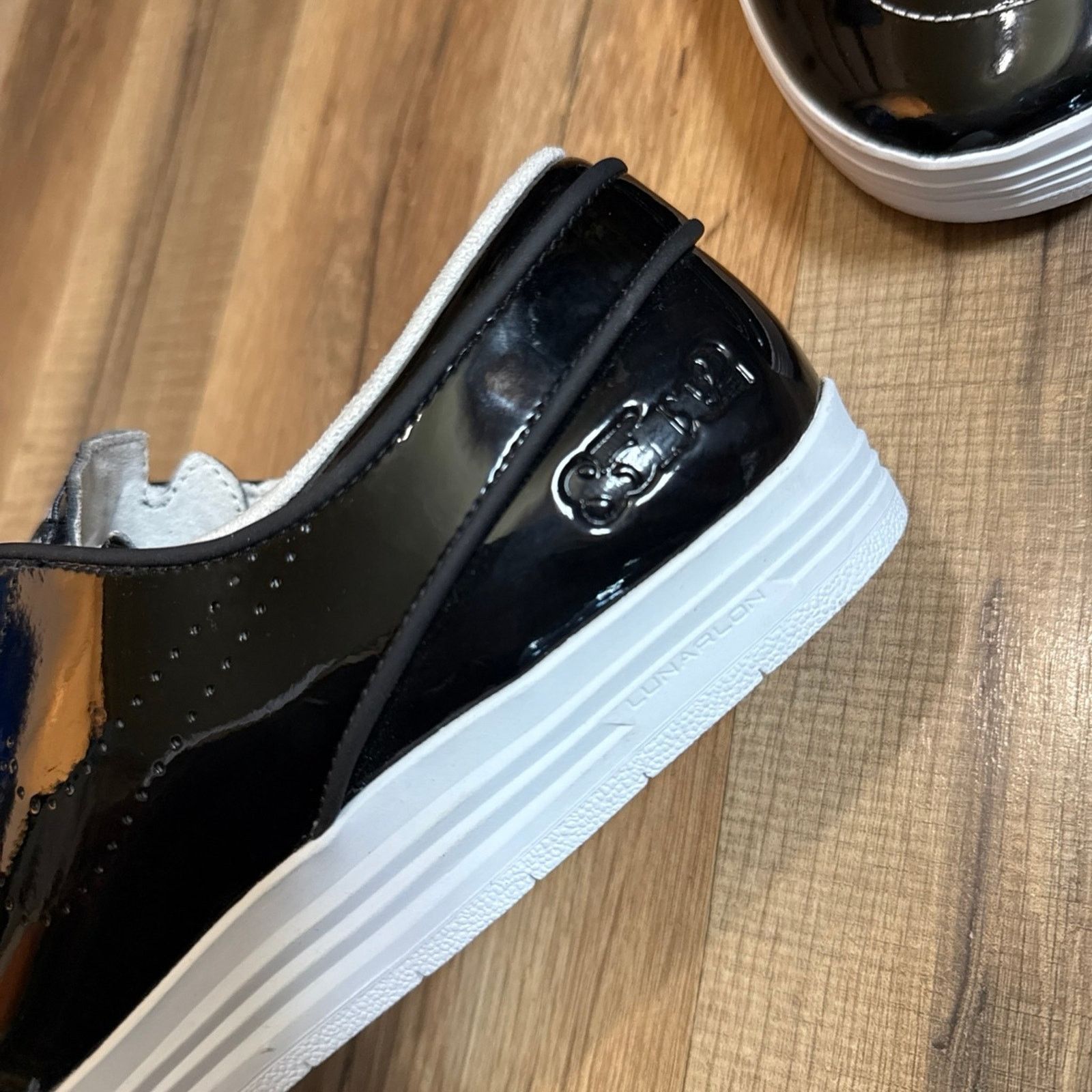 Nike 2014 Nike SB Lunarlon 8five2 Stefan Janoski Patent Black Size US 11 / EU 44 - 12 Thumbnail