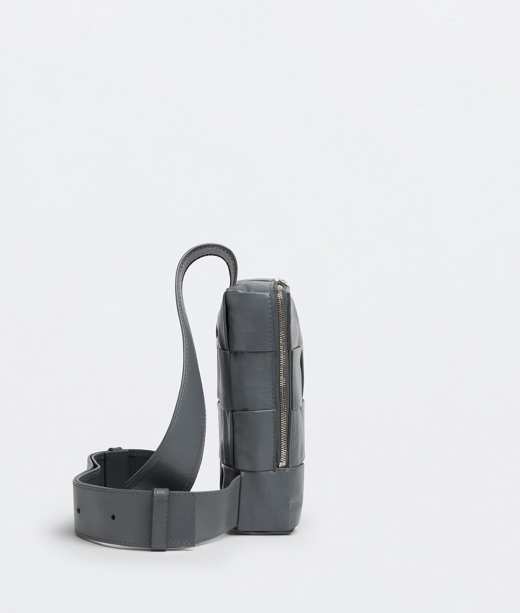 Bottega Veneta o1n1vont0225 Size: OS / Cassette Bag in Slate Grey Size ONE SIZE - 2 Thumbnail