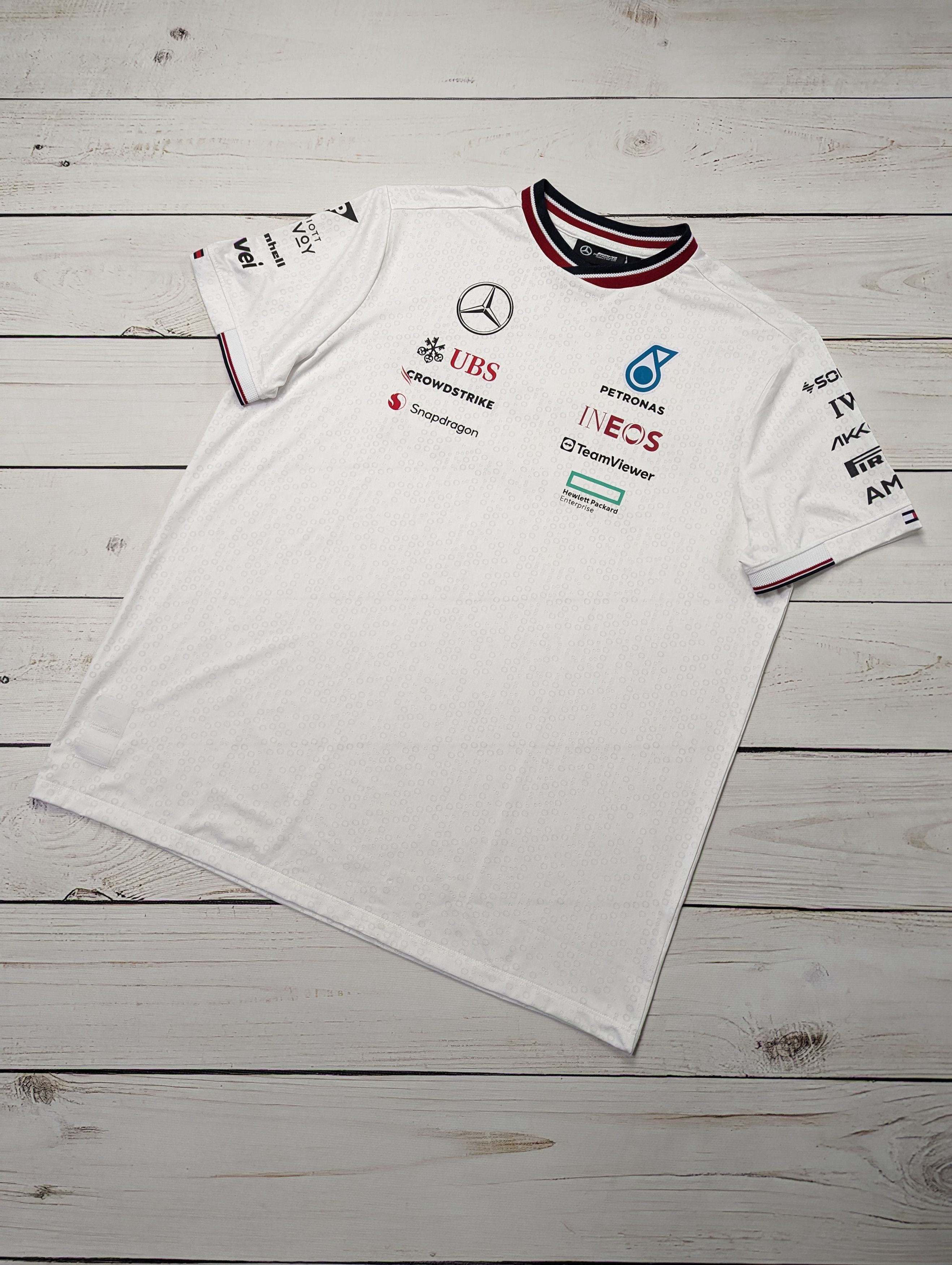 Mercedes-Benz Mercedes AMG Petronas 2024 Racing Jersey T-Shirt Size US XL / EU 56 / 4 - 1 Thumbnail