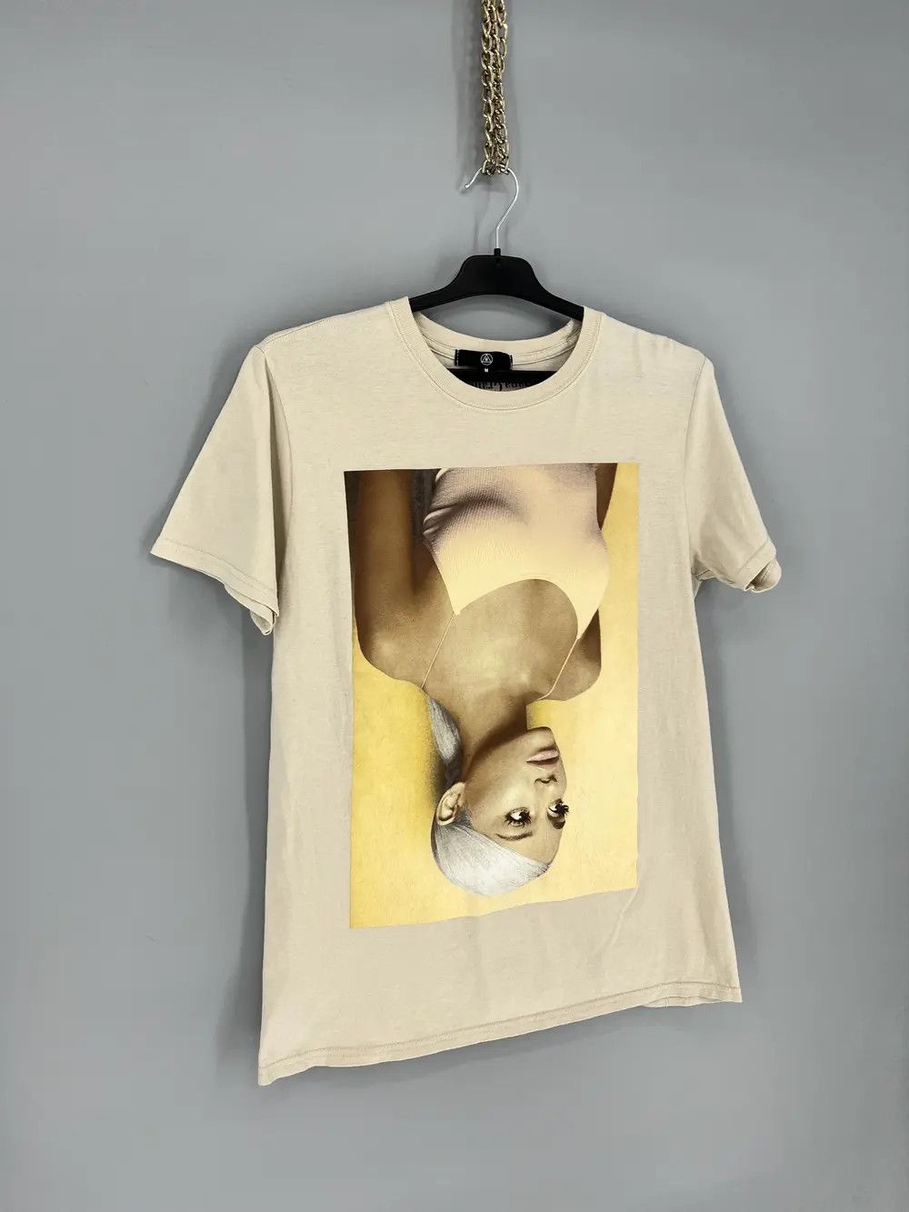 Band Tees Vintage 🔥RARE🔥 Ariana Grande Solo Singer Rappars Shirt Size US M / EU 48-50 / 2 - 2 Thumbnail