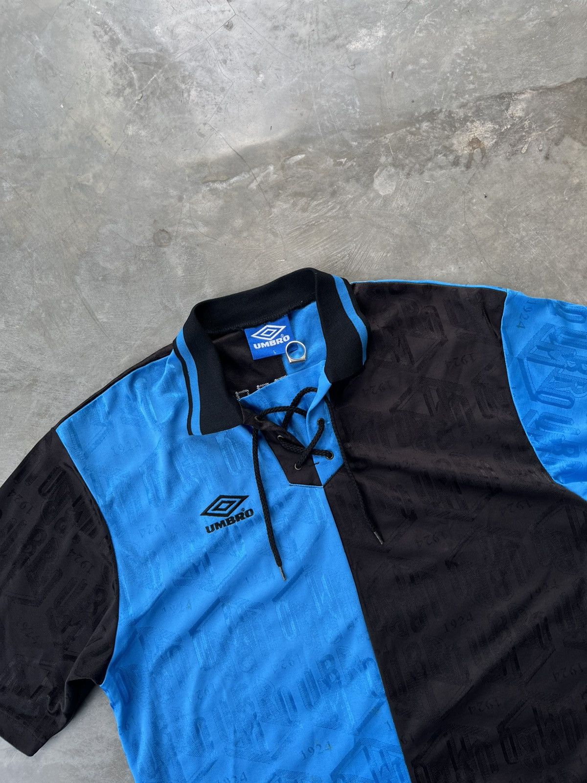 Umbro Vintage 90’s Umbro tamplate Jersey Size US L / EU 52-54 / 3 - 6 Thumbnail