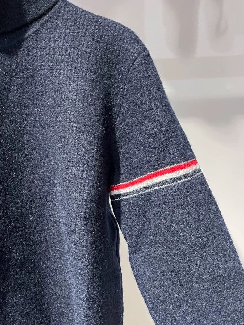 Thom Browne Thom Browne turtleneck sweater Size XS / US 0-2 / IT 36-38 - 4 Thumbnail