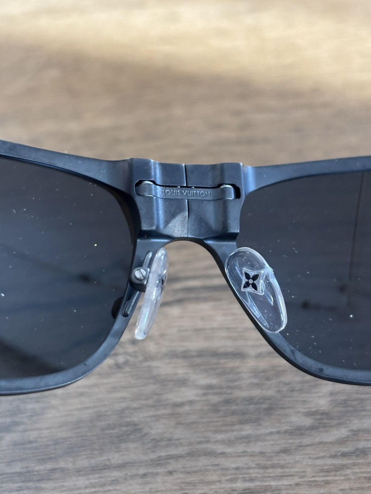 Louis Vuitton Louis Vuitton Evasion Sunglasses Size ONE SIZE - 7 Thumbnail