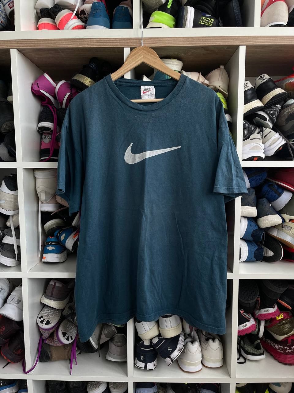 Nike Vintage Mede in USA big logo Nike tee distressed Size US XL / EU 56 / 4 - 1 Thumbnail