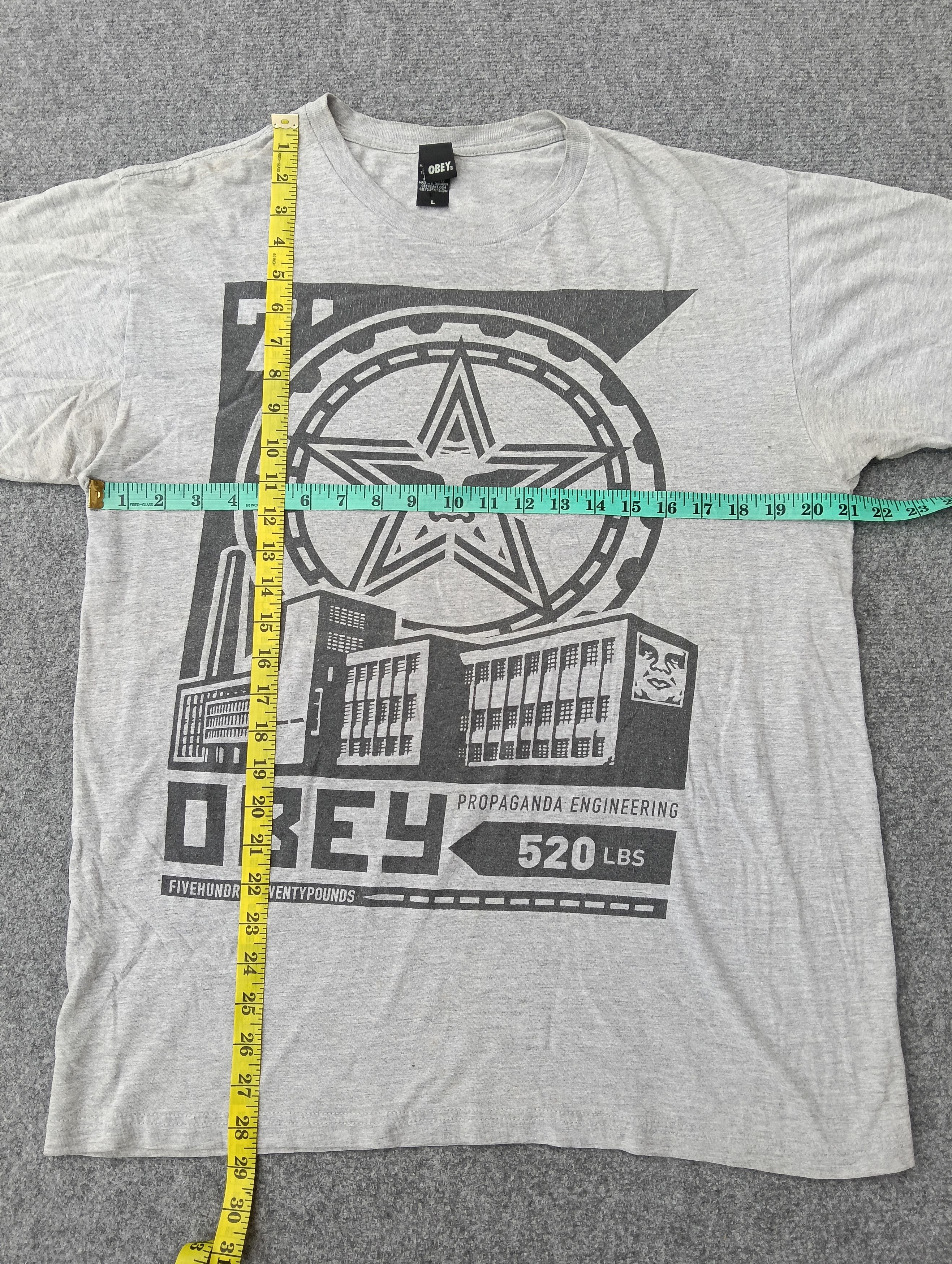 Obey VINTAGE OBEY PROPAGANDA. Size US L / EU 52-54 / 3 - 4 Thumbnail