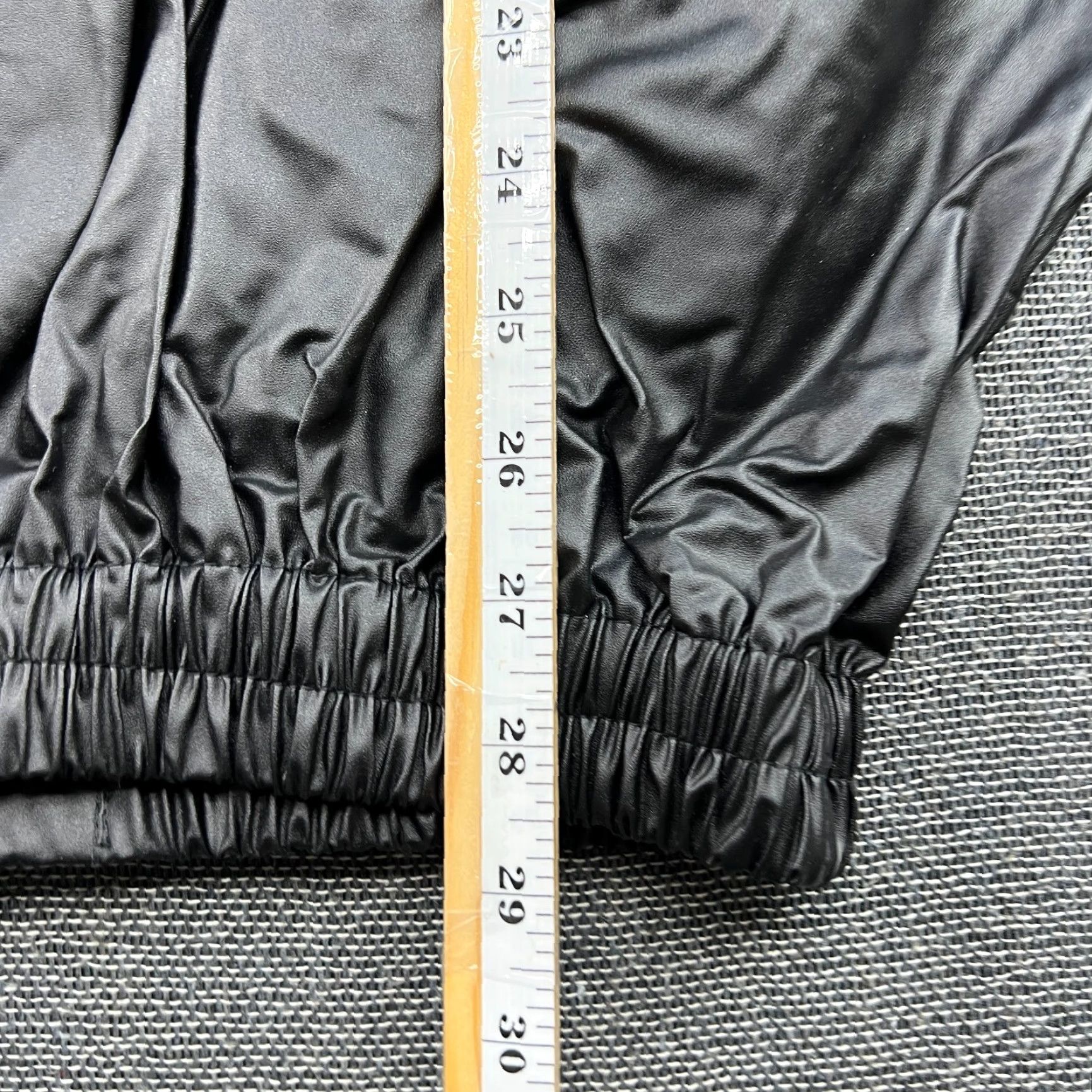 Twins Twins Special Sanuna Jacket Mens 2XL Black Thailand Muay Thai Sweat Jacket Track Jacket Full Zip Hooded Pockets 2XL Mens Size US XXL / EU 58 / 5 - 6 Thumbnail