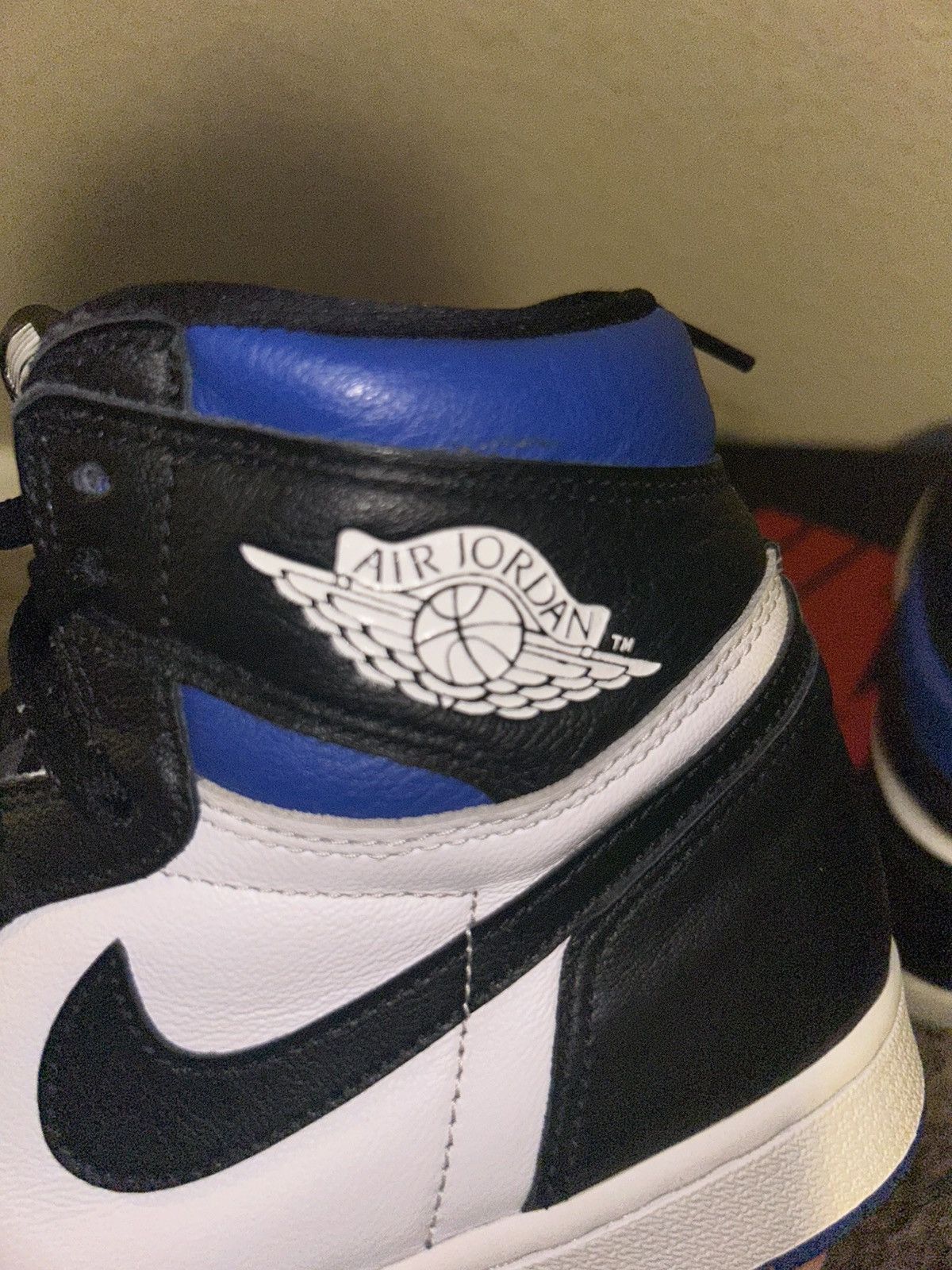 Jordan Brand Air Jordan 1 High Royal Toe Size US 9.5 / EU 42-43 - 6 Thumbnail