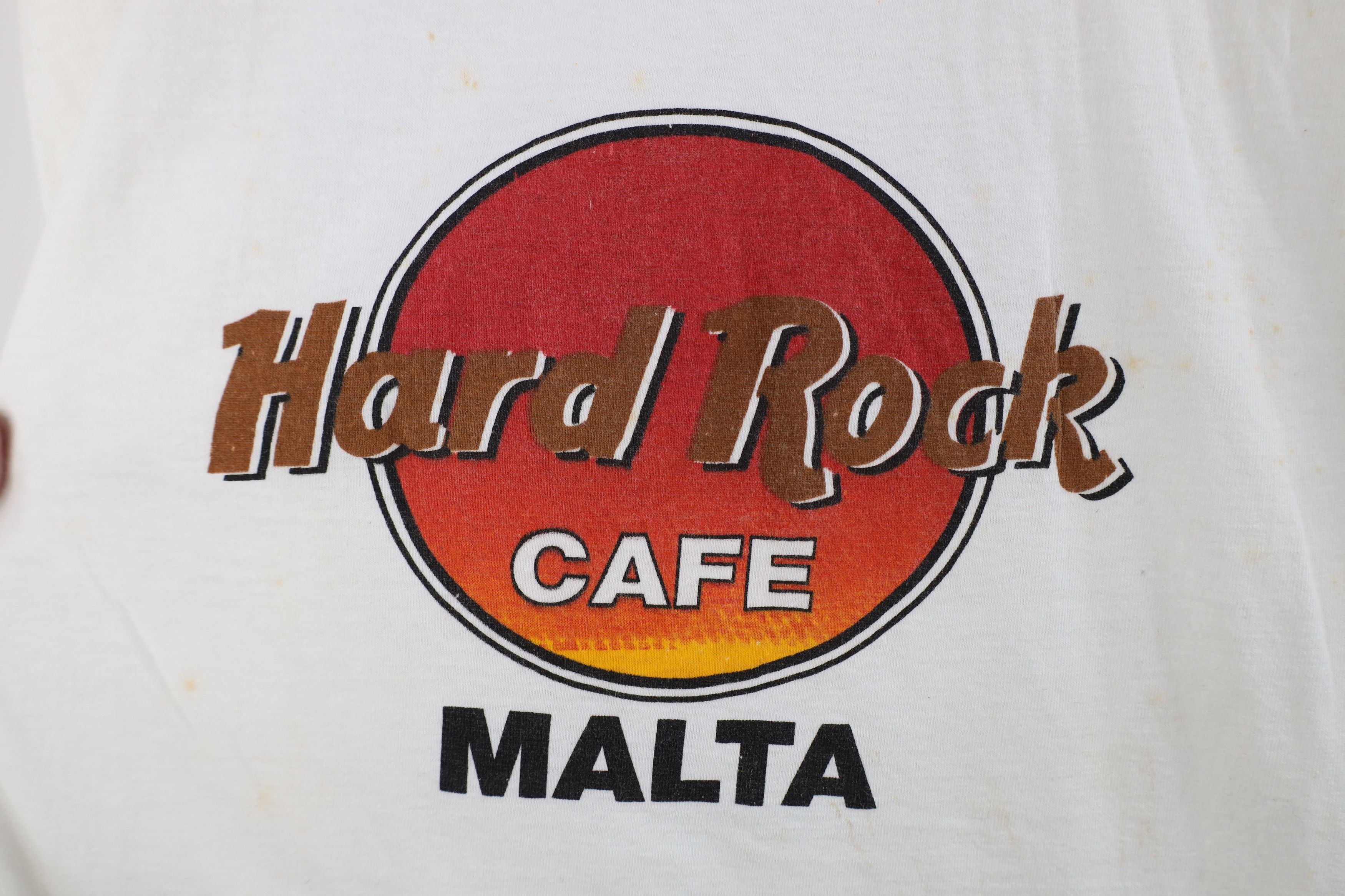 Hard Rock Cafe Vintage 90s Hard Rock Cafe Spell Out Malta T-Shirt White Size US L / EU 52-54 / 3 - 4 Thumbnail