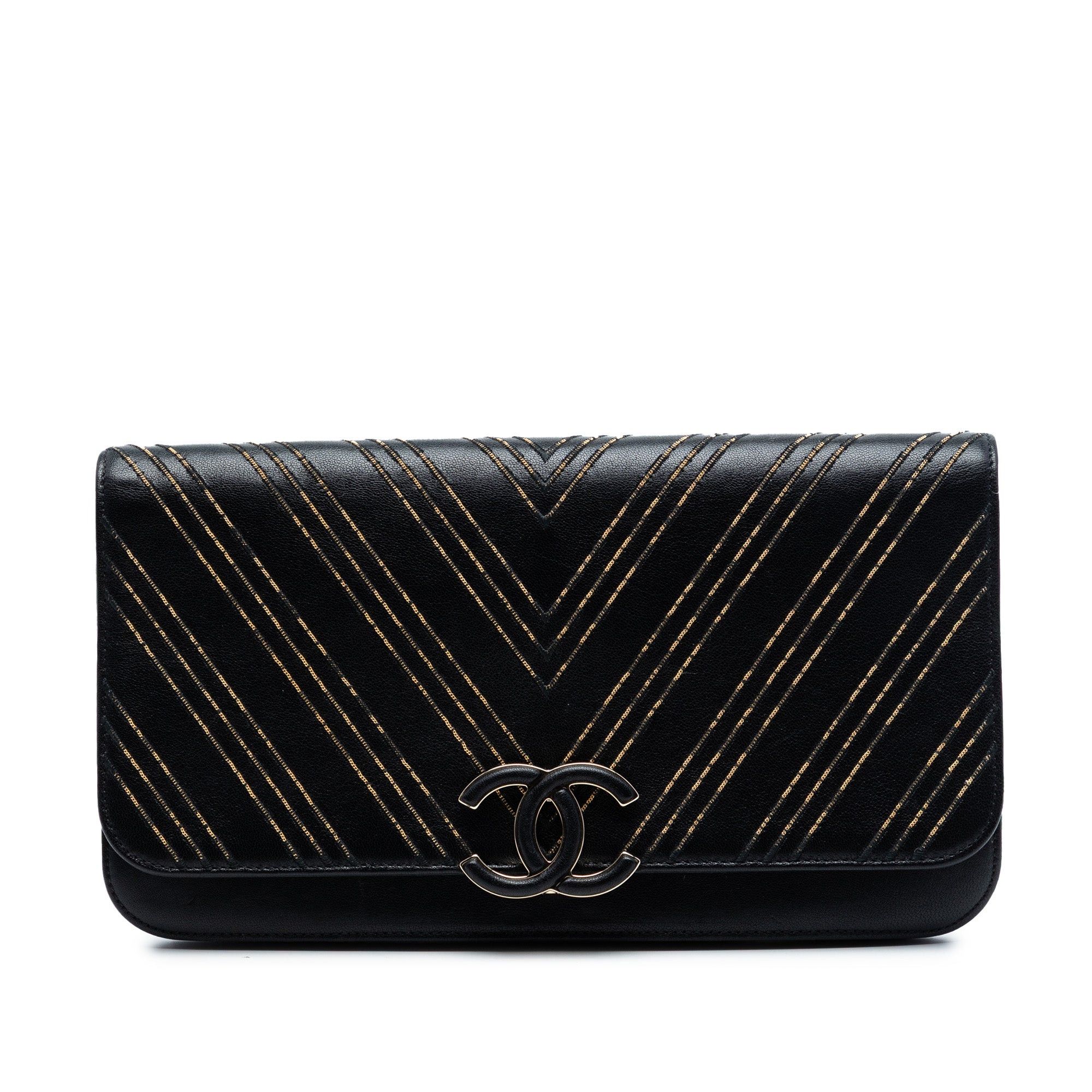Chanel Chevron Sheepskin Subtle Clutch Size ONE SIZE - 1 Thumbnail