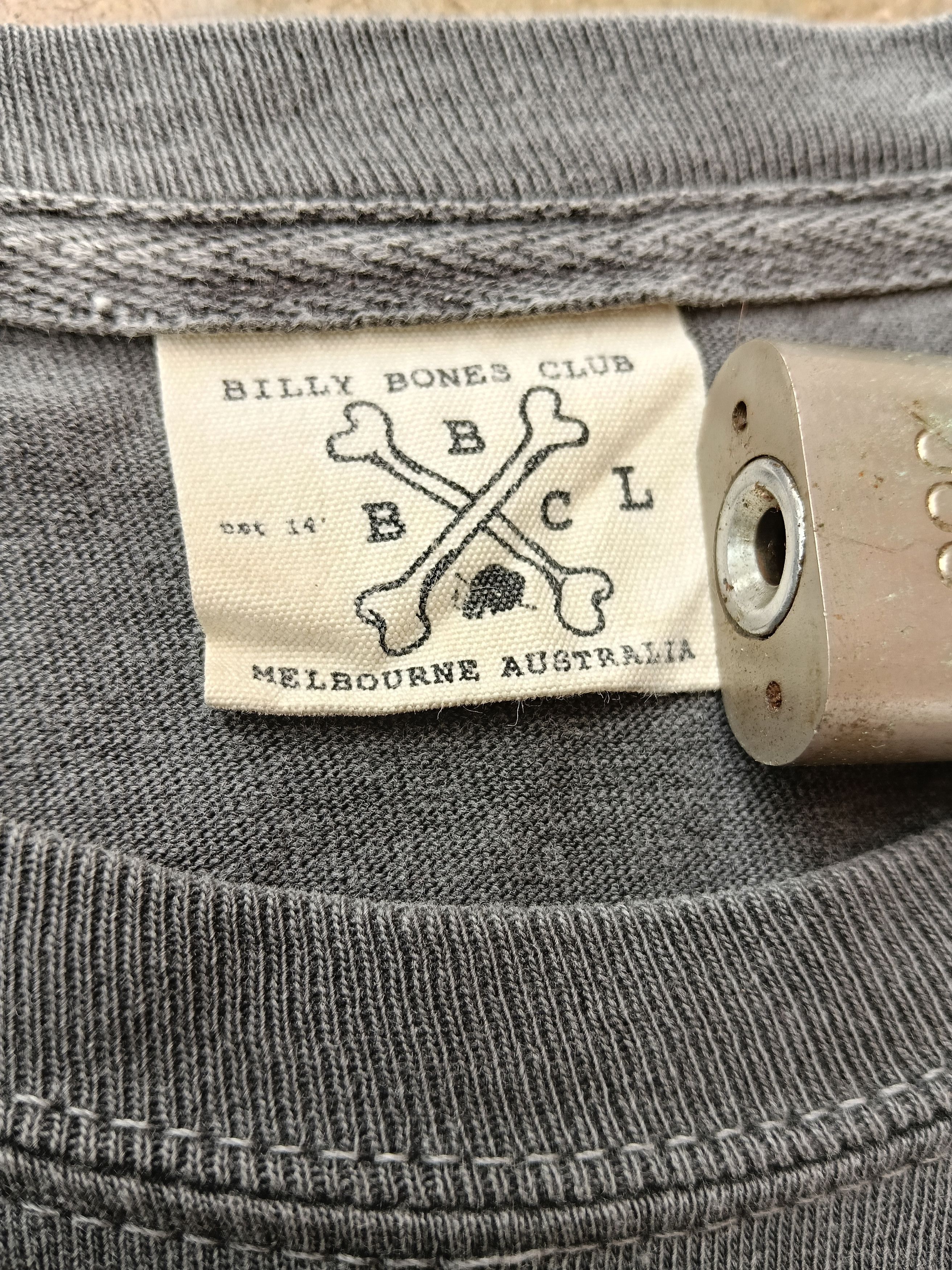 Bones Vintage bones embroidered Sun faded Size US L / EU 52-54 / 3 - 5 Thumbnail
