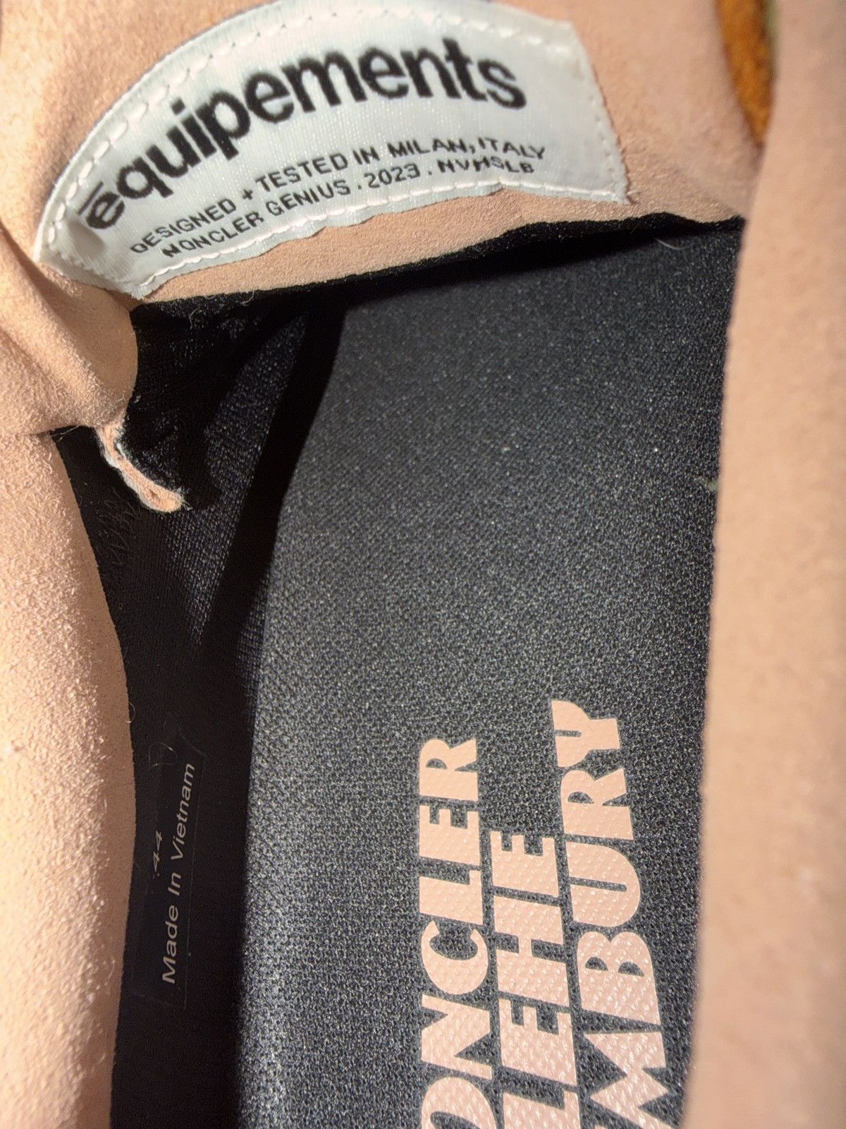 Moncler Genius × Salehe Bembury Moncler Genius Trailgrip Grain GTX Size US 11 / EU 44 - 9 Thumbnail