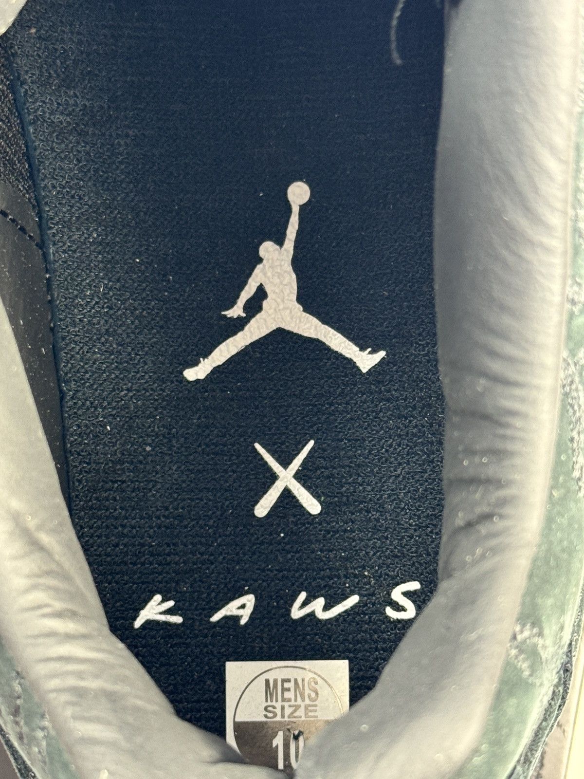 Jordan Brand × Kaws JORDAN 4 x KAWS SNEAKERS Size US 10 / EU 43 - 9 Thumbnail