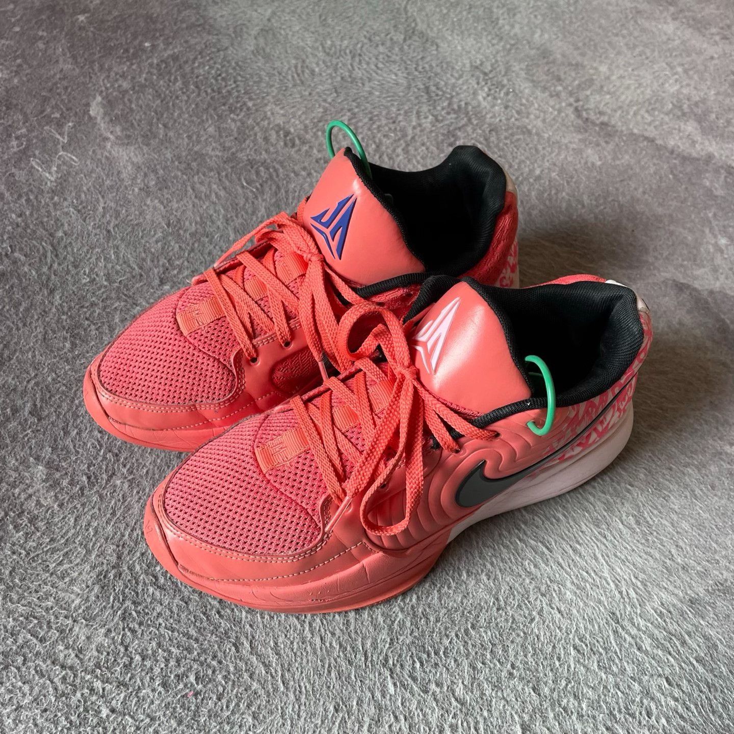 Nike Nike Pink Lowtop Sneakers 42 Men Size US 9 / EU 42 - 1 Thumbnail