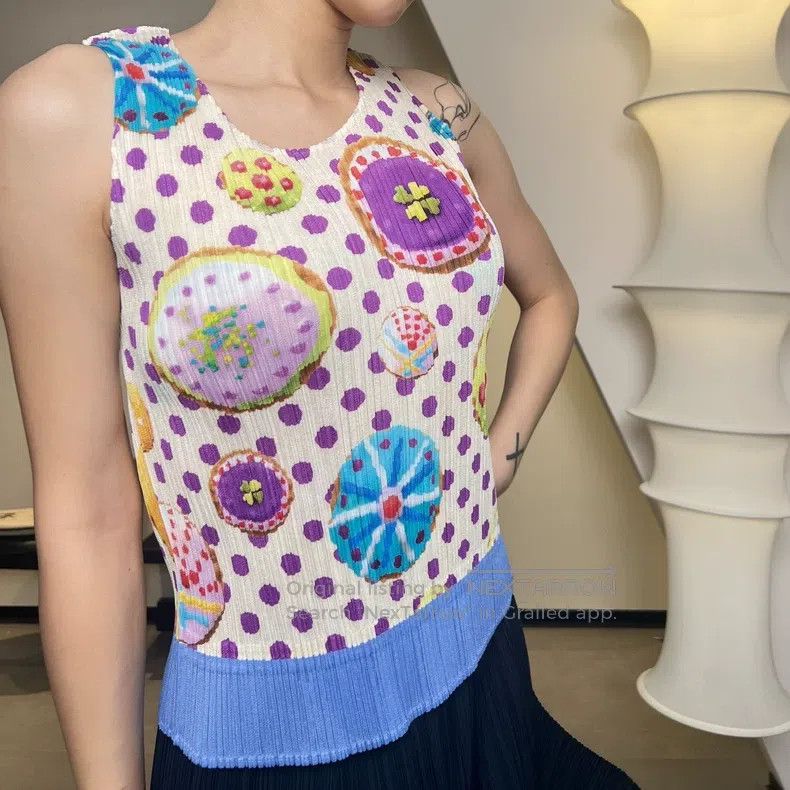 Issey Miyake Issey Miyake Macaron Donut Sea Urchin Sleeveless Vest Size L / US 10 / IT 46 - 1 Thumbnail