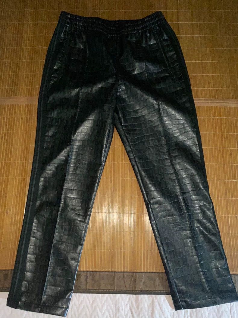 Needles Needles Isetan Limited Crocodile Pattern Casual Pants Size US 32 / EU 48 - 1 Thumbnail