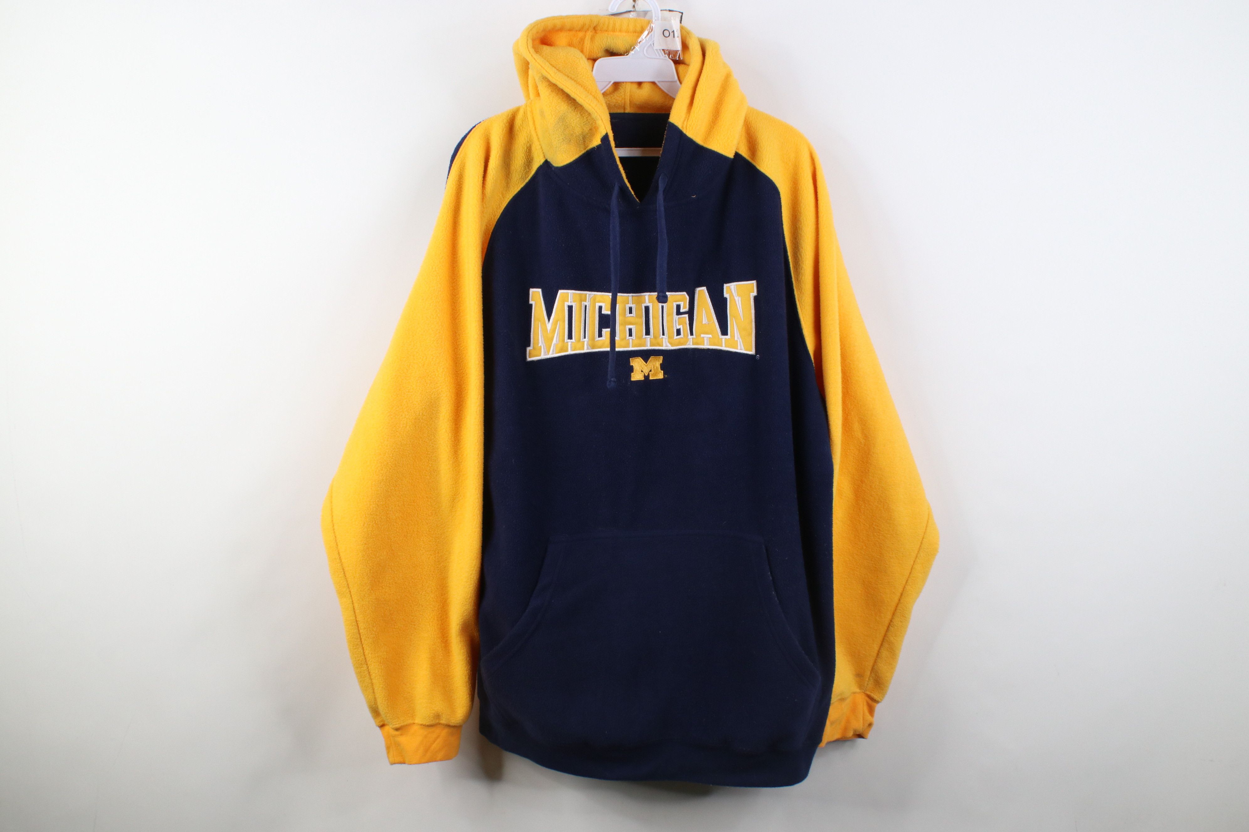 Vintage Vintage 90s University of Michigan Fleece Hoodie Sweatshirt Size US L / EU 52-54 / 3 - 1 Thumbnail