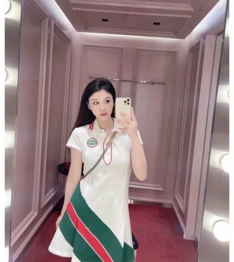 Gucci GucciSports series short-sleeved dress 2503-Nextarrow Size S / US 4 / IT 40 - 6 Thumbnail
