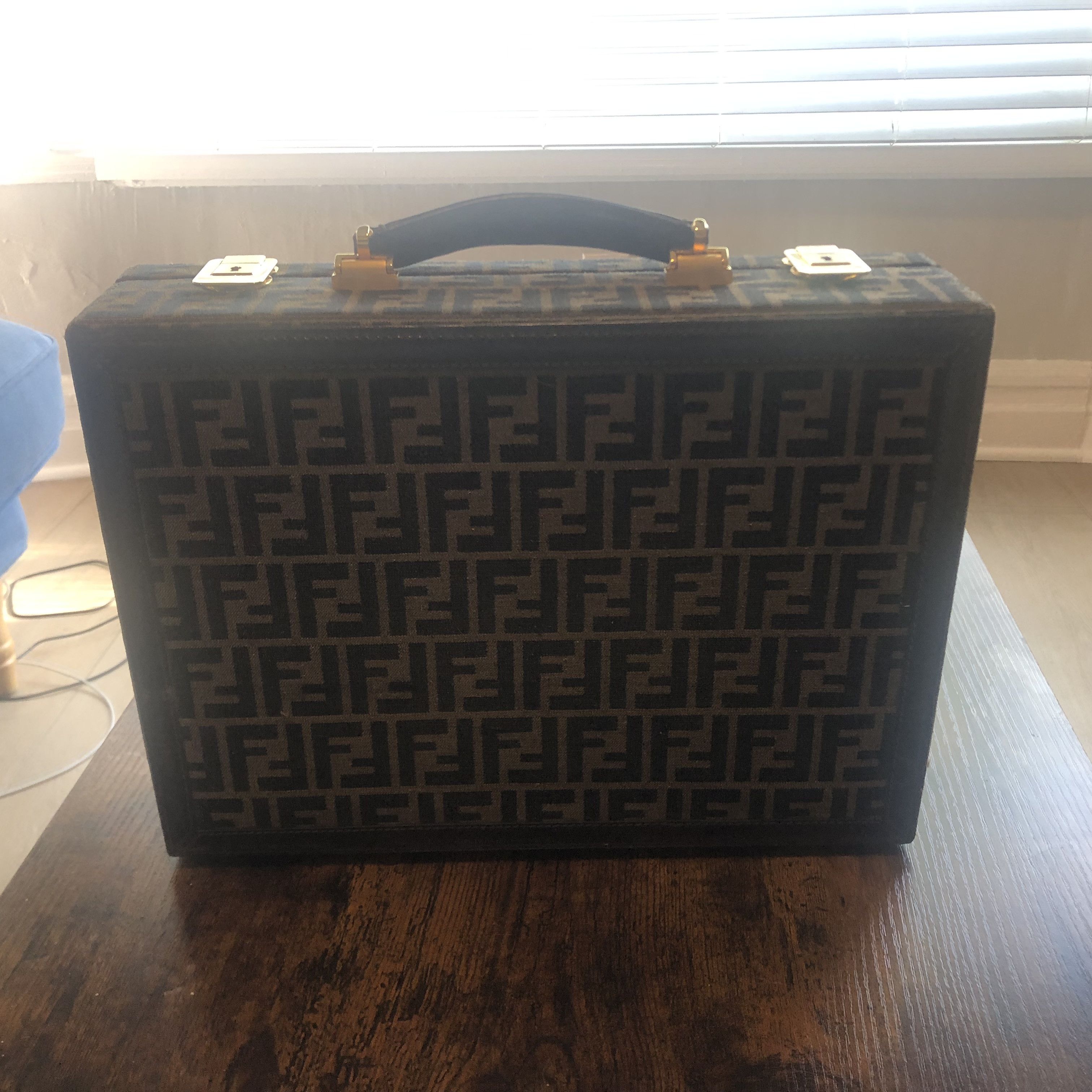 Fendi Fendi Vintage RARE Trunk/Jewelry Case Size ONE SIZE - 9 Thumbnail