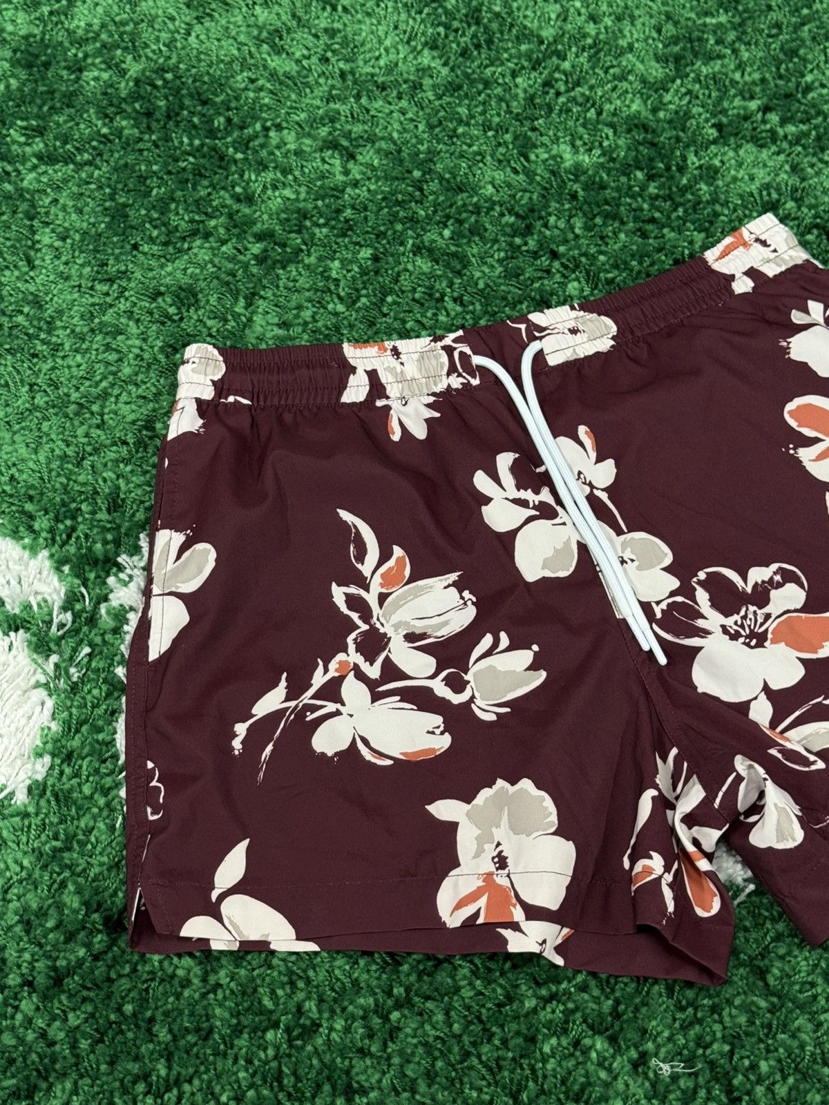 Abercrombie & Fitch Abercrombie Fitch Red Floral Flower Shorts Medium Realxed 32 Size US 32 / EU 48 - 2 Thumbnail