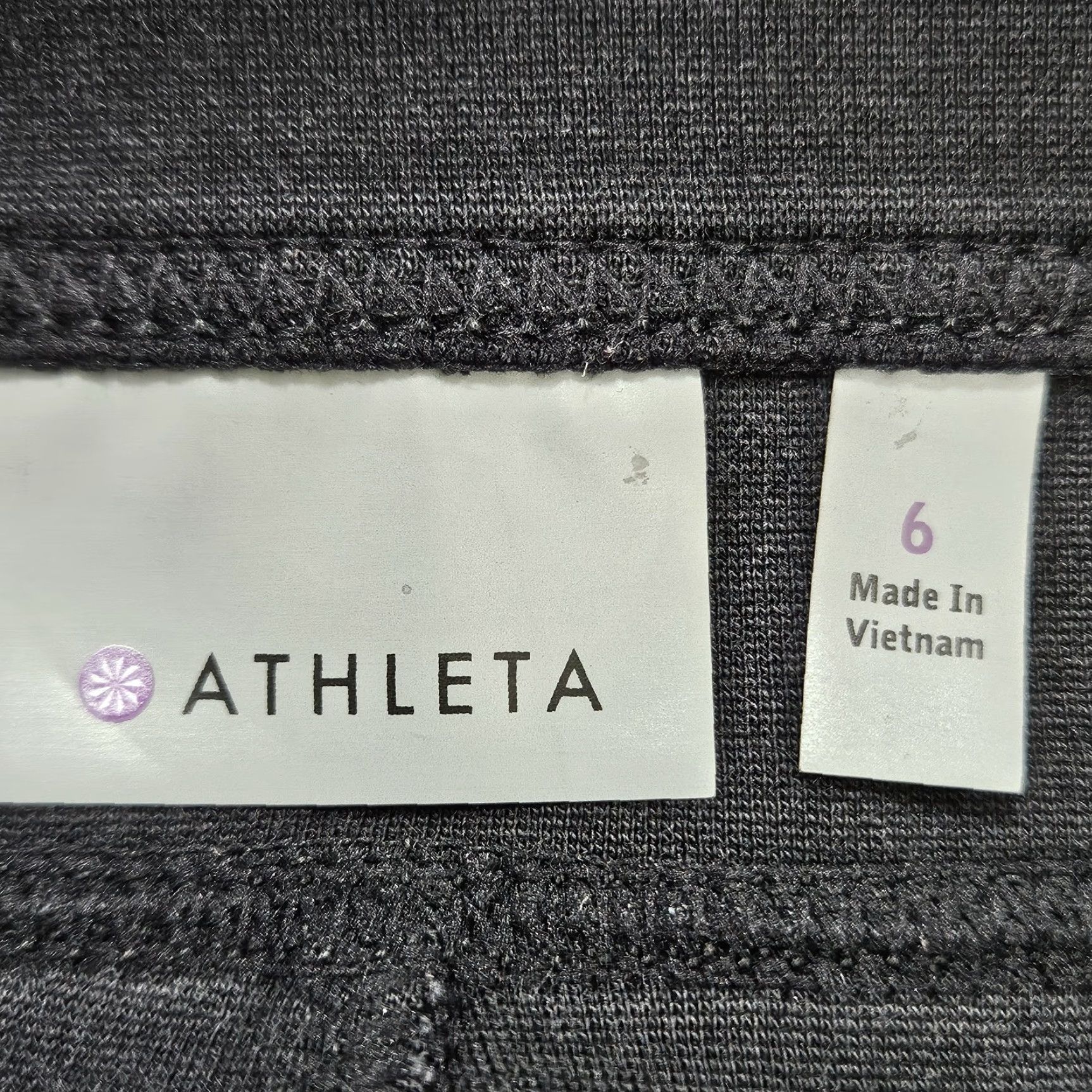 Athleta Athleta Charcoal Stretch Cargo Pocket Activewear Slim Taper Leg Pants 6 (30x28) Women Vel How? Size 28" / US 6 / IT 42 - 3 Thumbnail