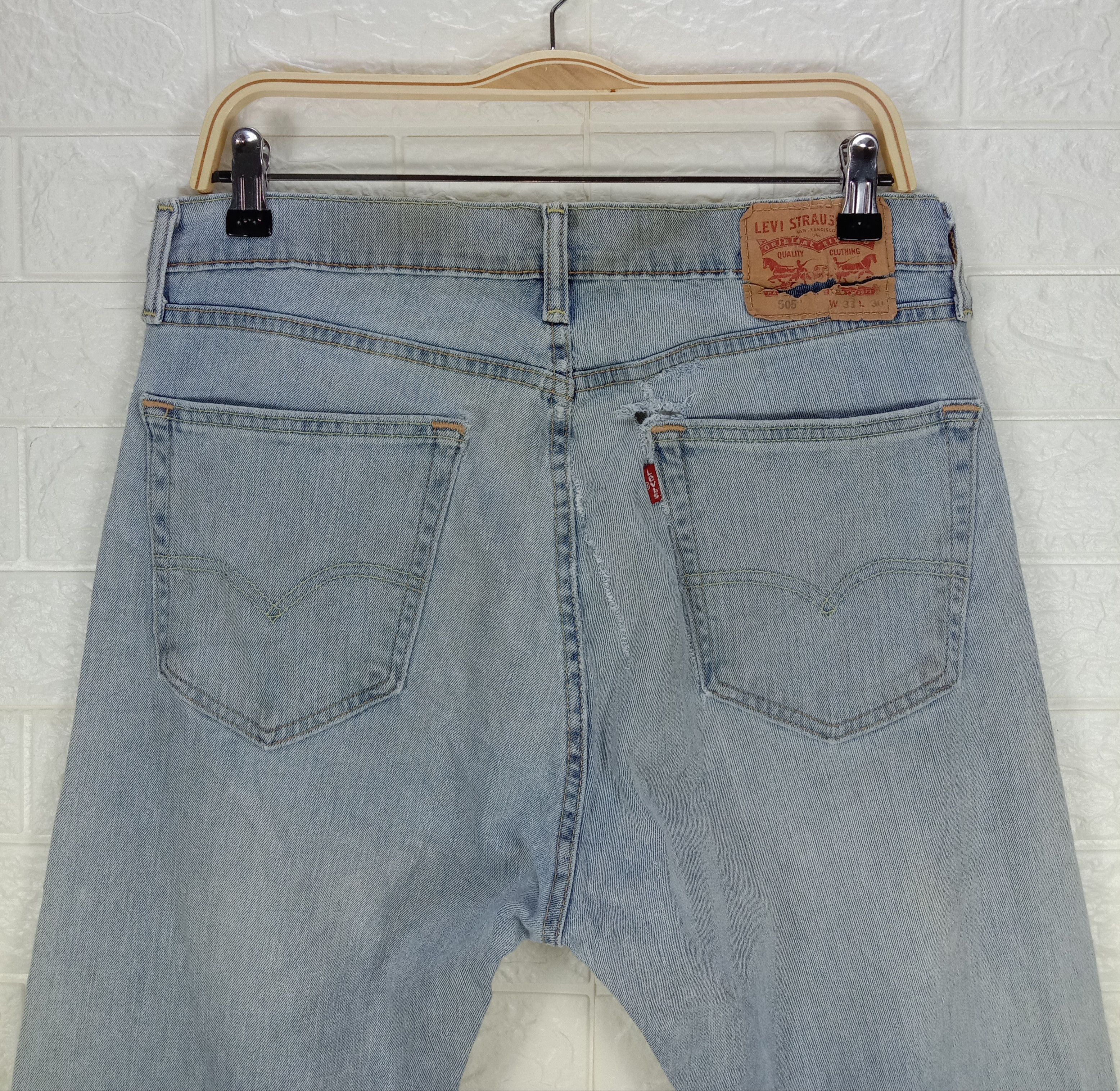 Levi's Vintage Levi's 505 Jeans Light Wash Denim Size US 33 - 6 Thumbnail