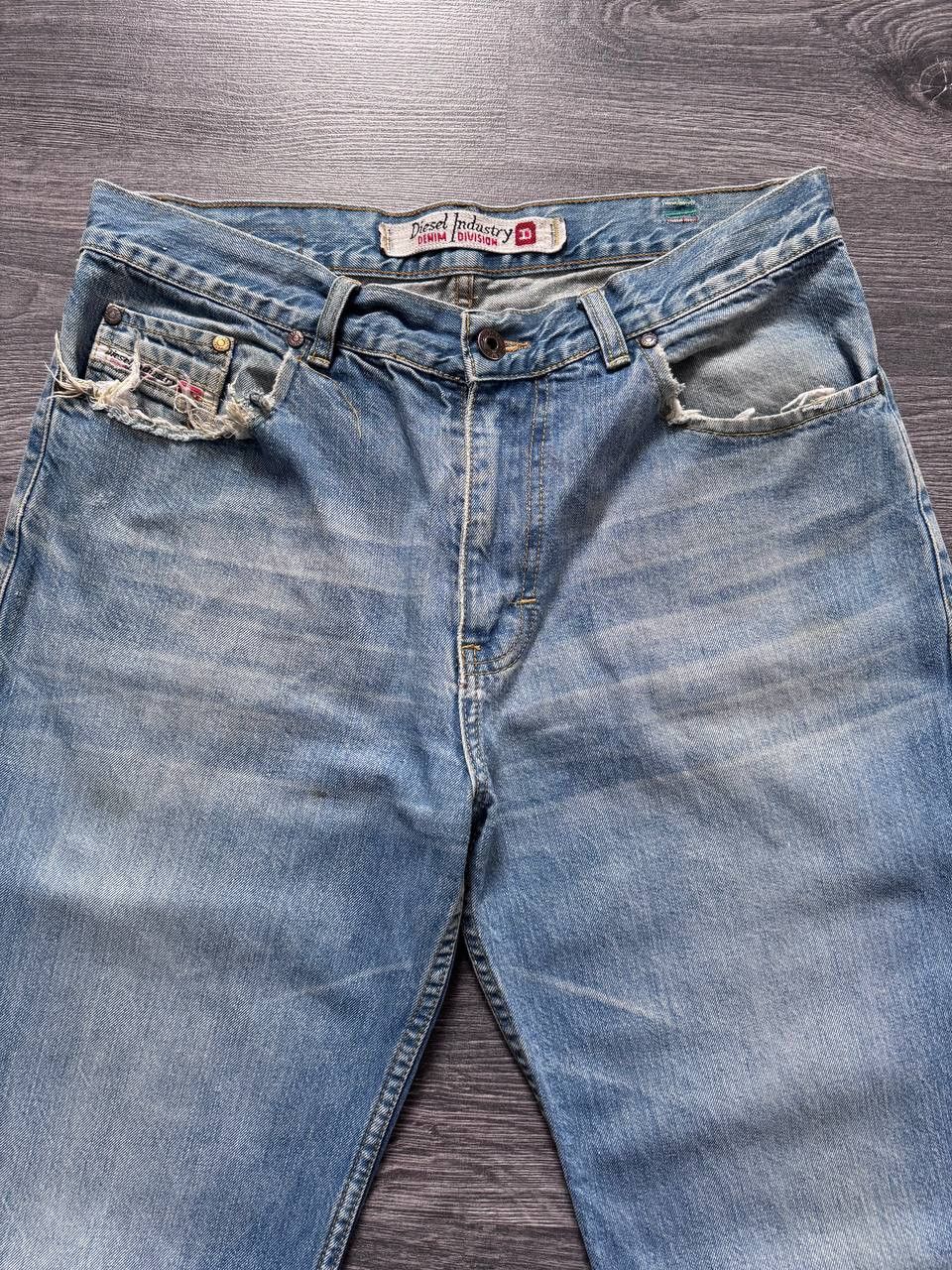 Diesel Vintage 2000's Diesel Distressed Jeans Dragon Embroidery Size US 32 / EU 48 - 4 Thumbnail