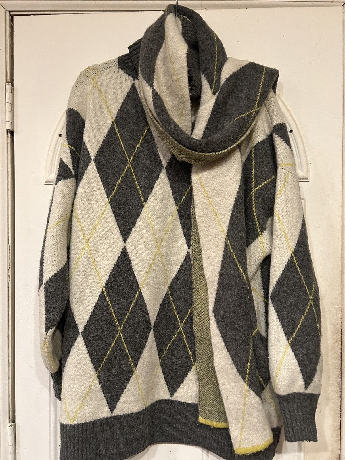 H&M H& M Pringle Sweater argyle Size L / US 10 / IT 46 - 1 Thumbnail