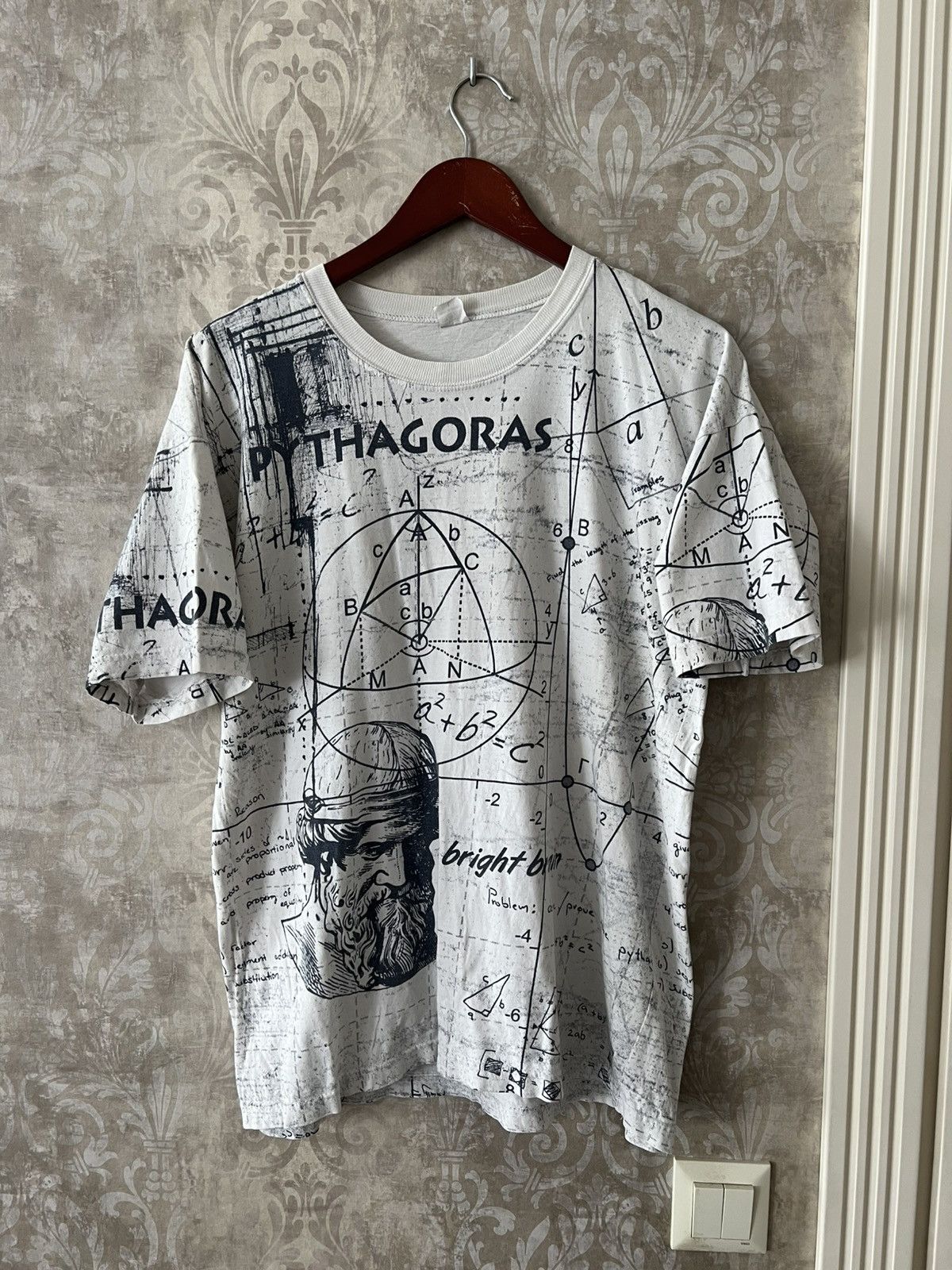 Vintage Vintage Pythagoras Graphic All Over Print Philosophy Tee Size US L / EU 52-54 / 3 - 1 Thumbnail