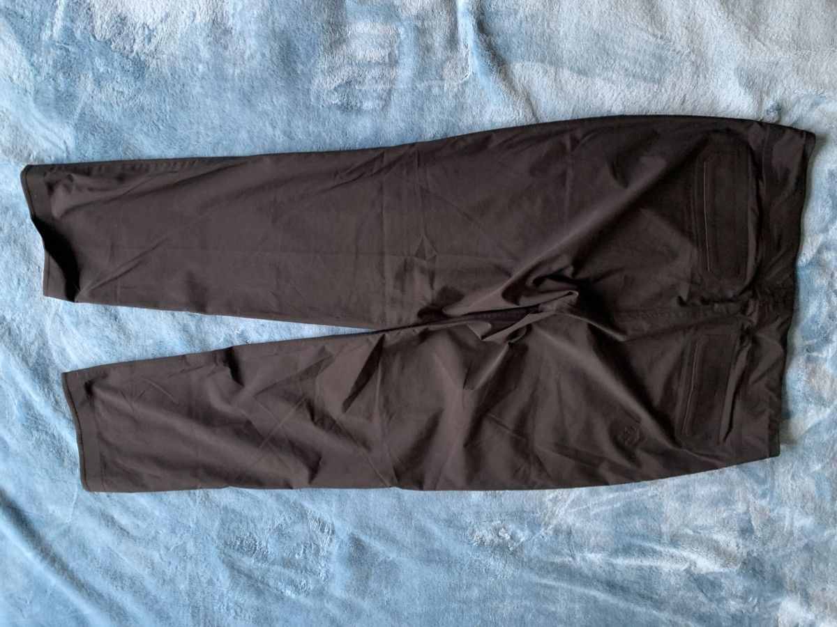Descente Men’s Descente Nylon Trousers Size US 36 / EU 52 - 2 Thumbnail