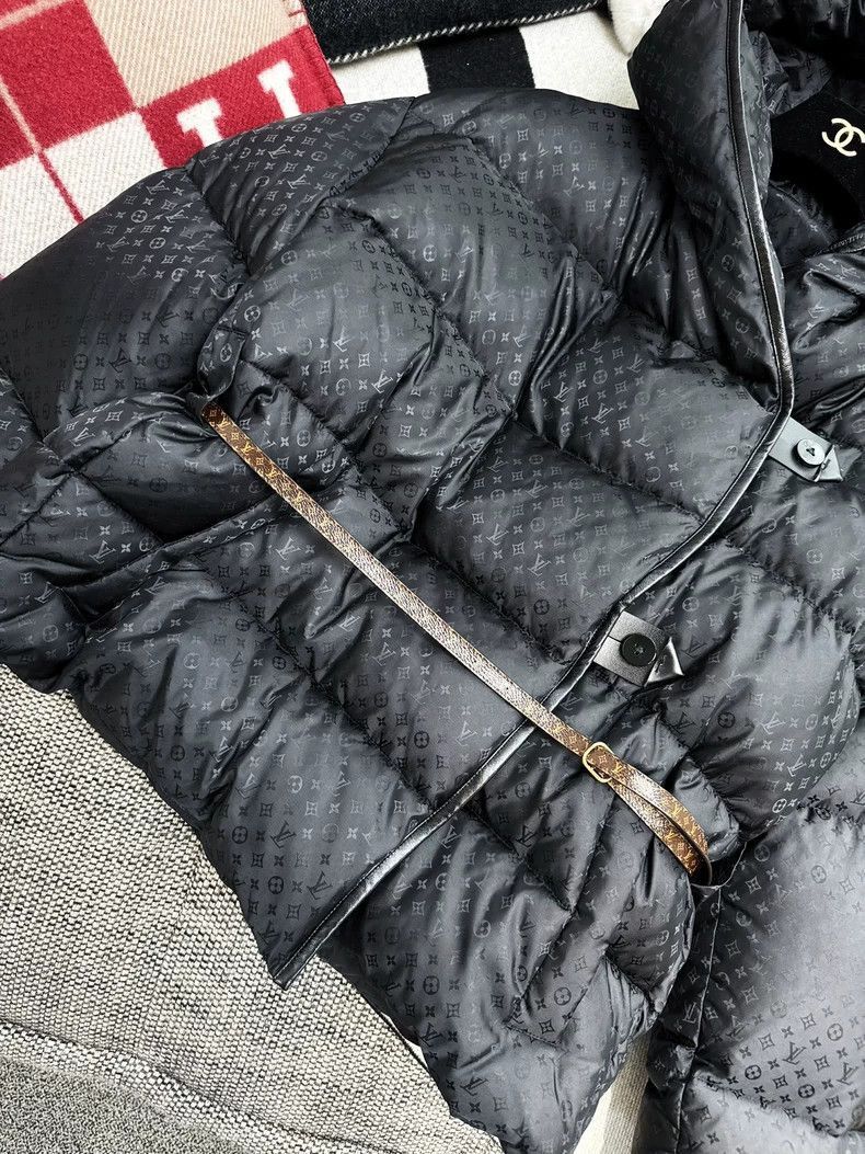 Louis Vuitton Louis Vuitton Black Monogram Hooded Down Jacket- Size M / US 6-8 / IT 42-44 - 4 Thumbnail