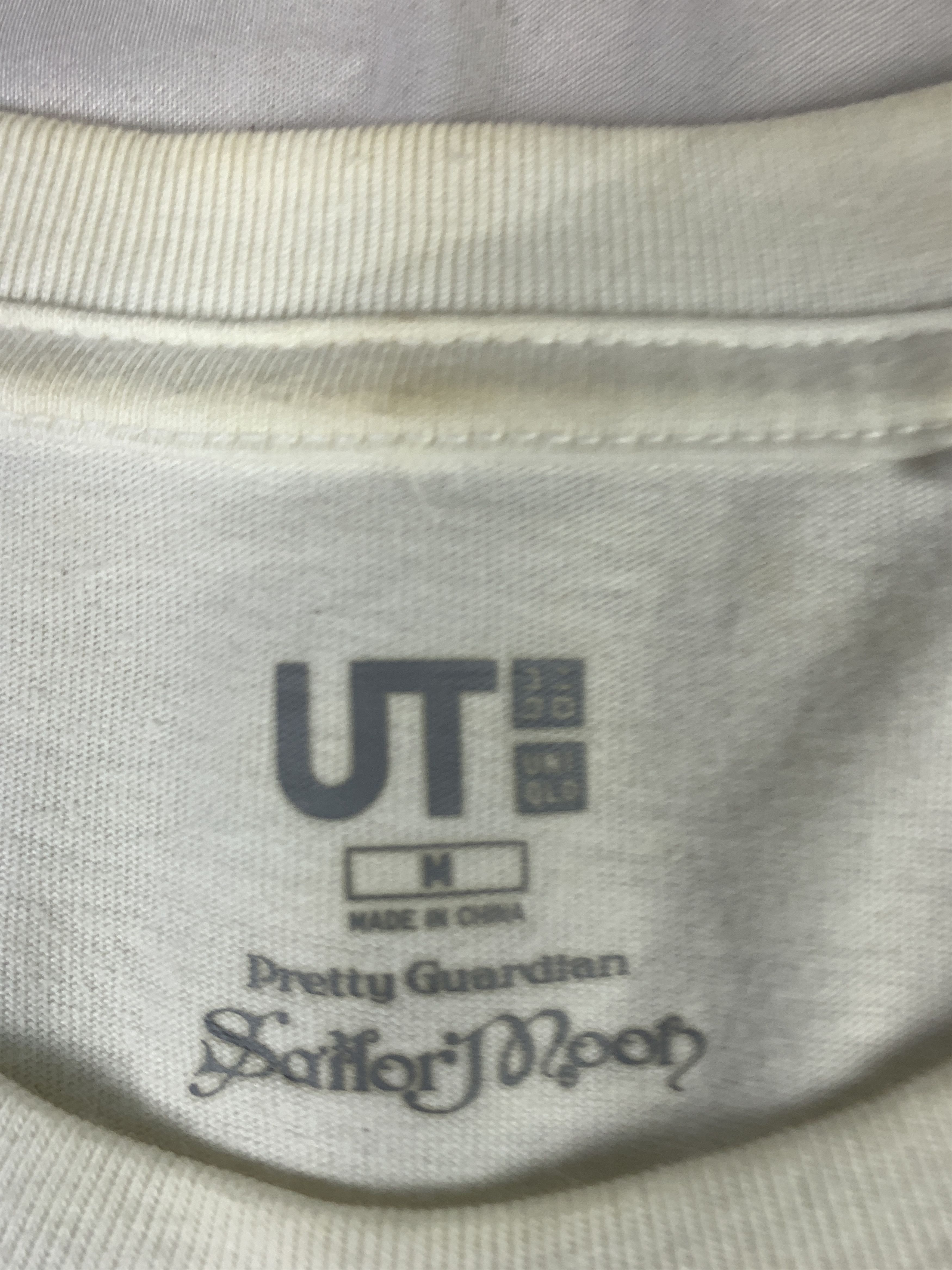 Uniqlo Uniqlo x Sailormoon White Oversize Tee (M) Size M / US 6-8 / IT 42-44 - 7 Thumbnail