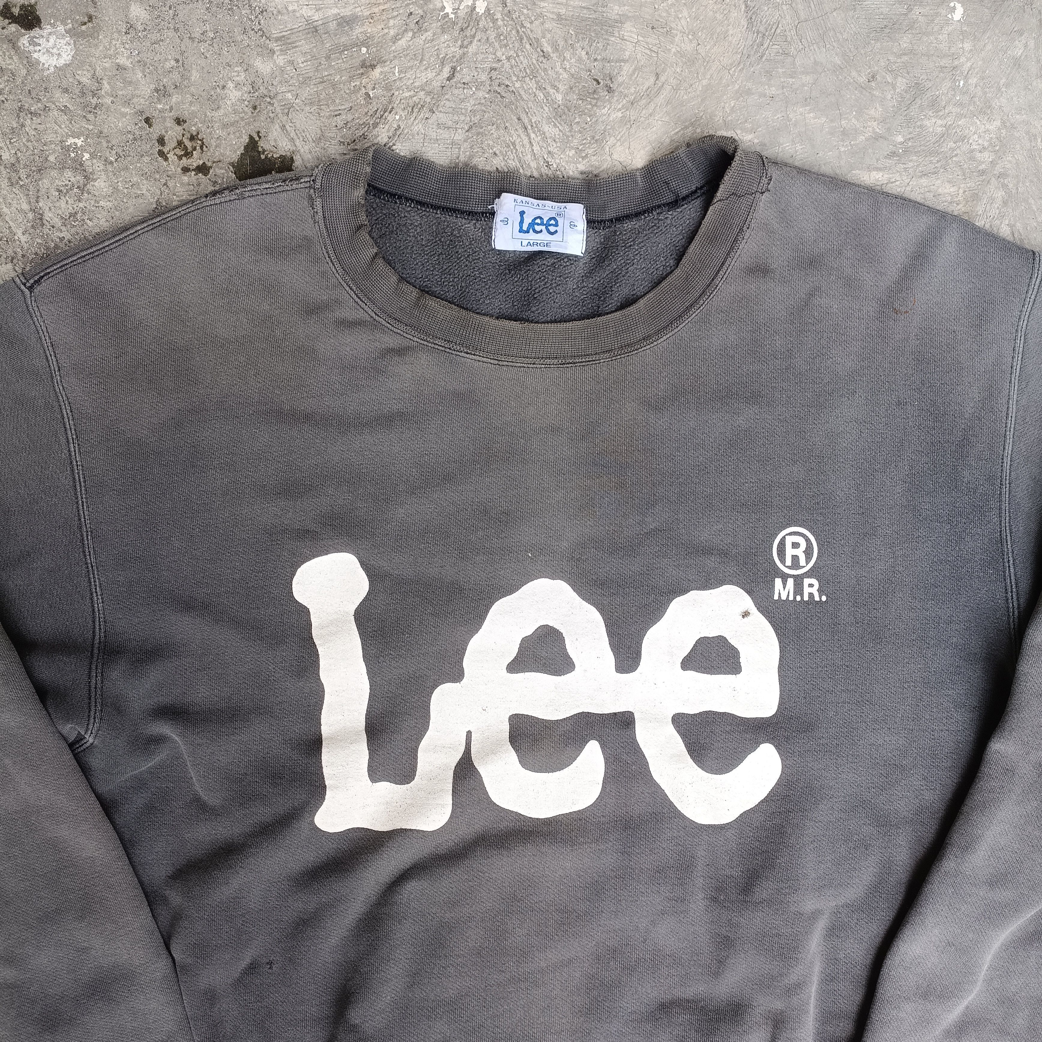 Vintage Vintage1990 Lee - Trashed Lee Sweatshirt Sunfaded Size US L / EU 52-54 / 3 - 2 Thumbnail