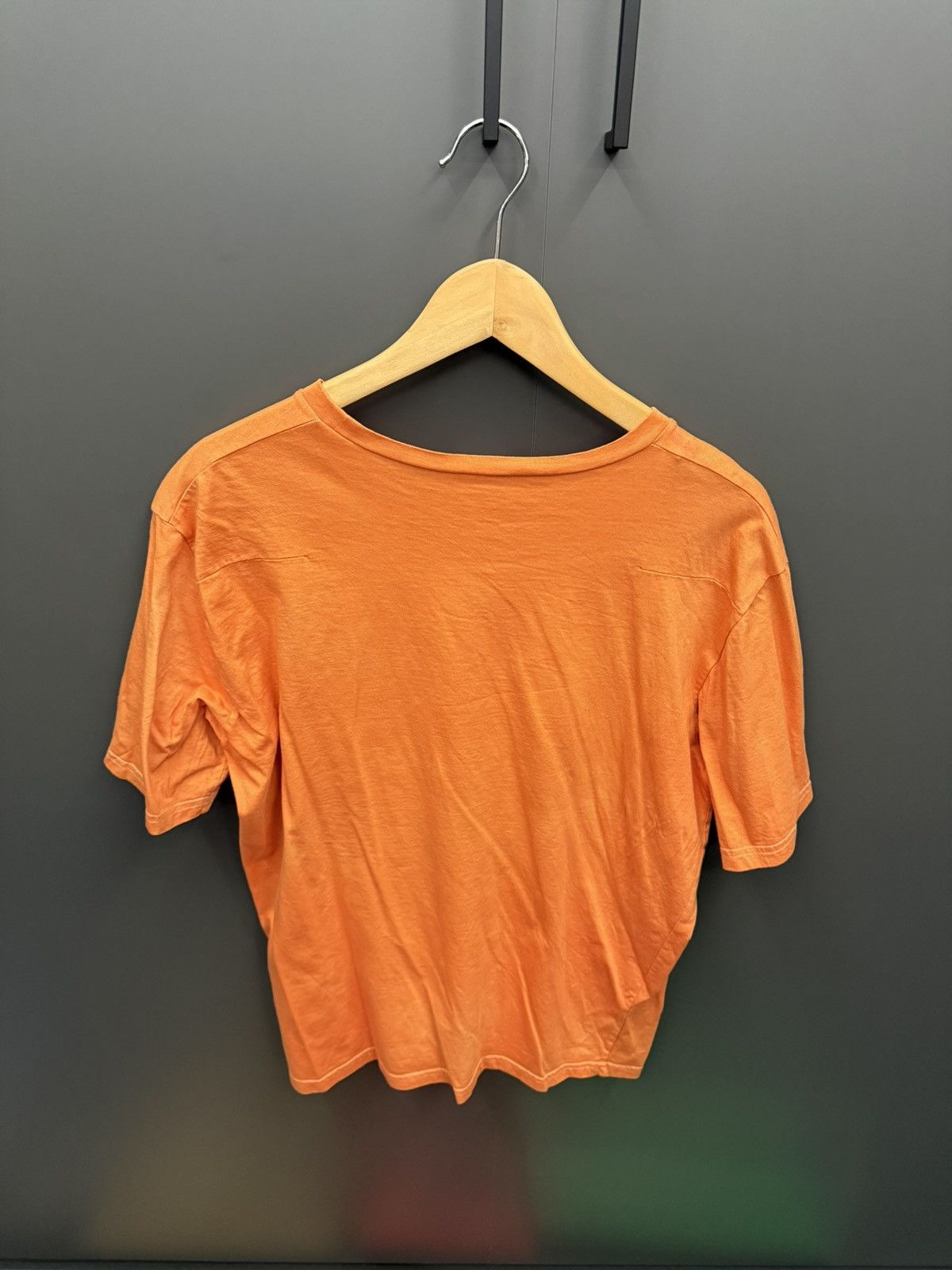 Dior Dior Rare Graphic Print T-Shirt Orange Noise Complaints Size US M / EU 48-50 / 2 - 2 Thumbnail