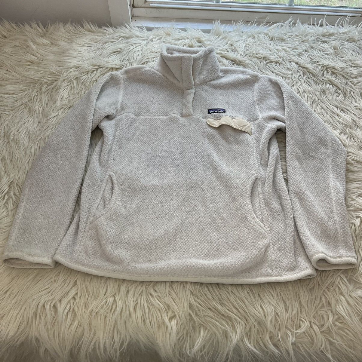 Patagonia PATAGONIA Cream Ivory Re-tool T Snap Fleece Women’s Size L Size L / US 10 / IT 46 - 1 Thumbnail