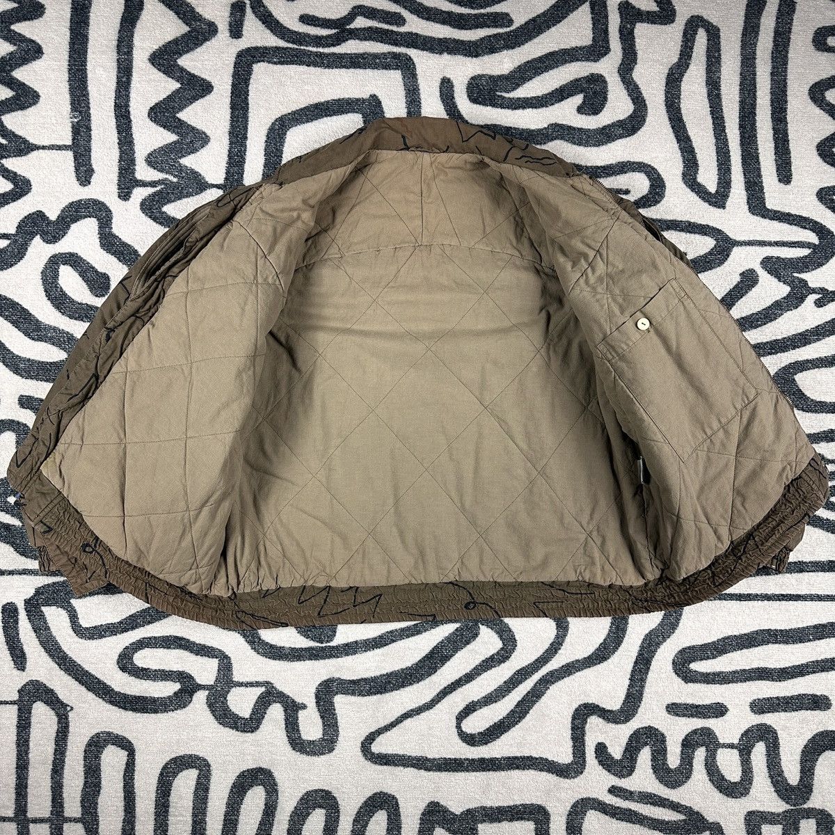 Japanese Brand Super Casual Yellowclub Unique Scribble Bomber Jacket Size L Size US L / EU 52-54 / 3 - 2 Thumbnail