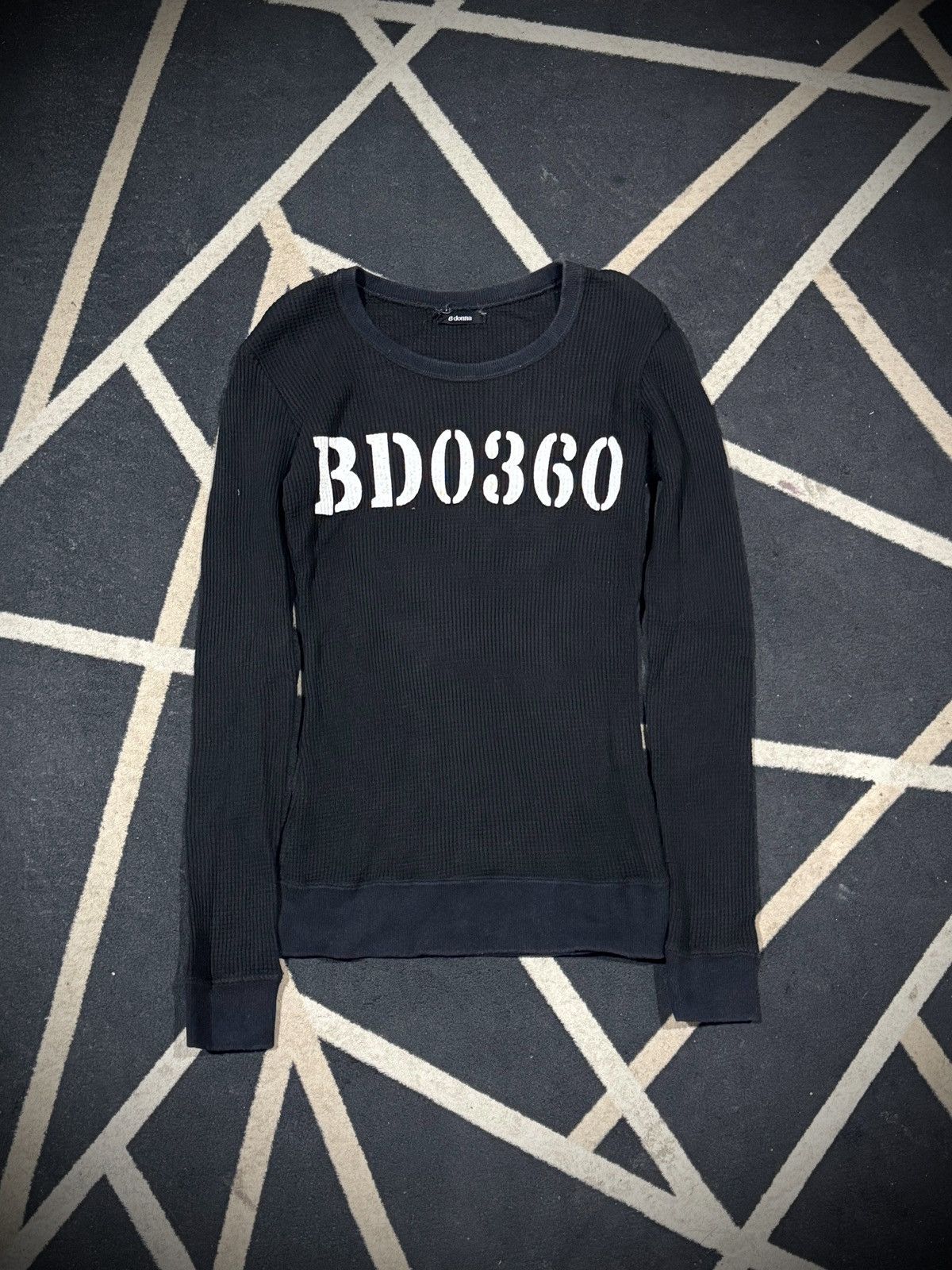 20471120 Japanese BD0360 Thermal Long Sleeve Gothic Size US S / EU 44-46 / 1 - 1 Thumbnail
