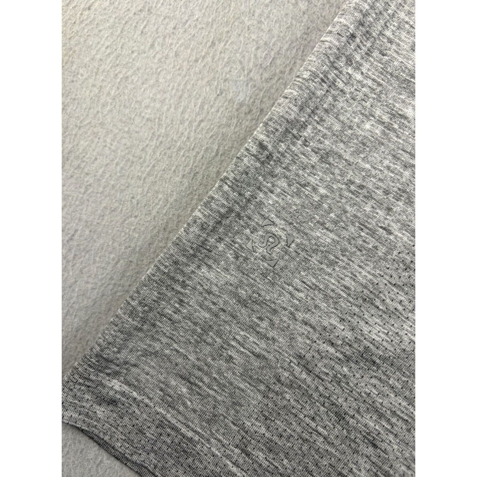 Lululemon Lululemon Metal Vent Tech Polo Shirt Men’s S Gray Polo Golf Short Sleeve Collared Athletic Regular Stretch Gunmetal/Gray Size US S / EU 44-46 / 1 - 5 Thumbnail