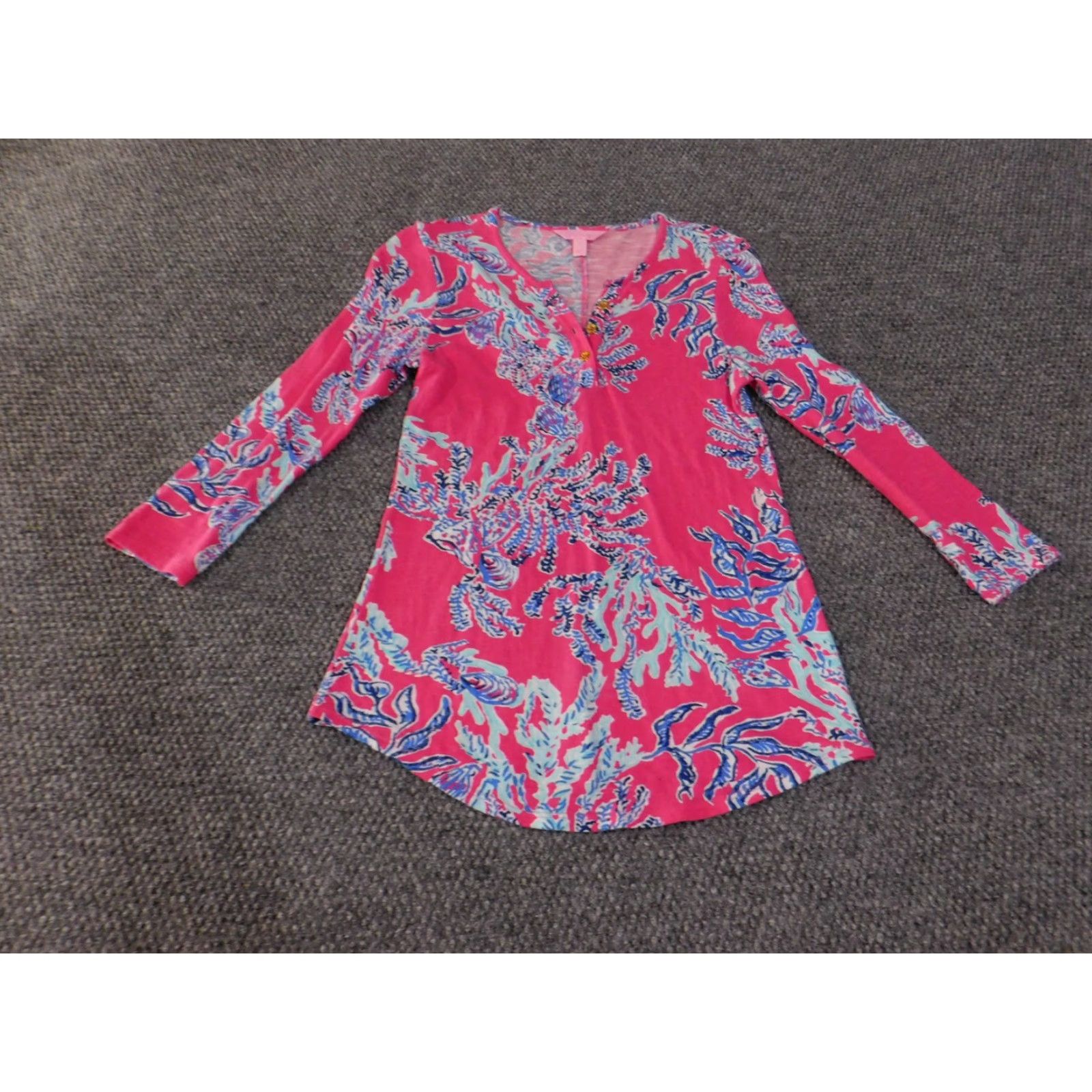 Lilly Pulitzer Lilly Pulitzer top Womens Small Tunic Blouse Long Sleeve Floral Boho Pullover Pink Blue 100% Cotton Beach Casual Womens Size S / US 4 / IT 40 - 2 Thumbnail
