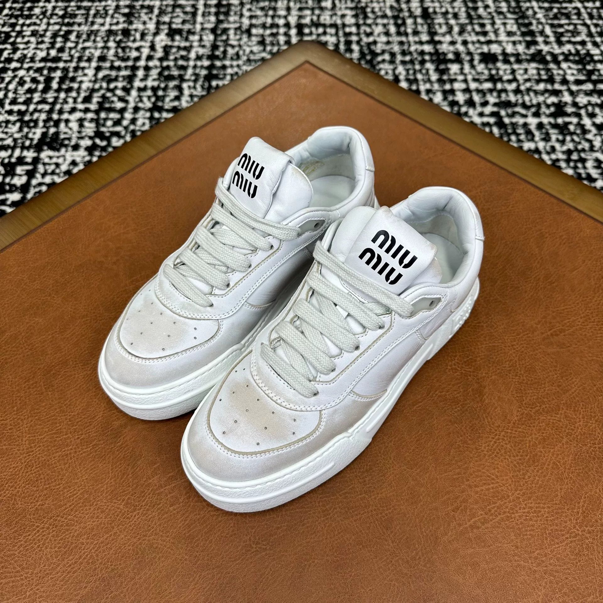 Miu Miu Miu Miu Retro White Lowtop Sneakers it_38 Women Size US 8 / IT 38 - 1 Thumbnail