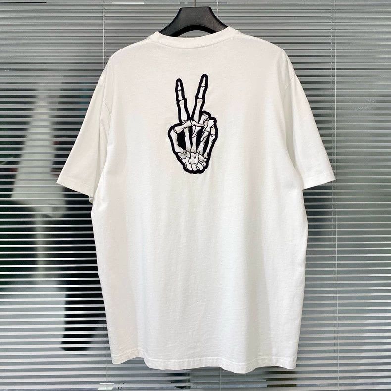 Balenciaga Balenciaga Smile and Smile Victory Gesture short sleeves 25 Size US XS / EU 42 / 0 - 2 Thumbnail