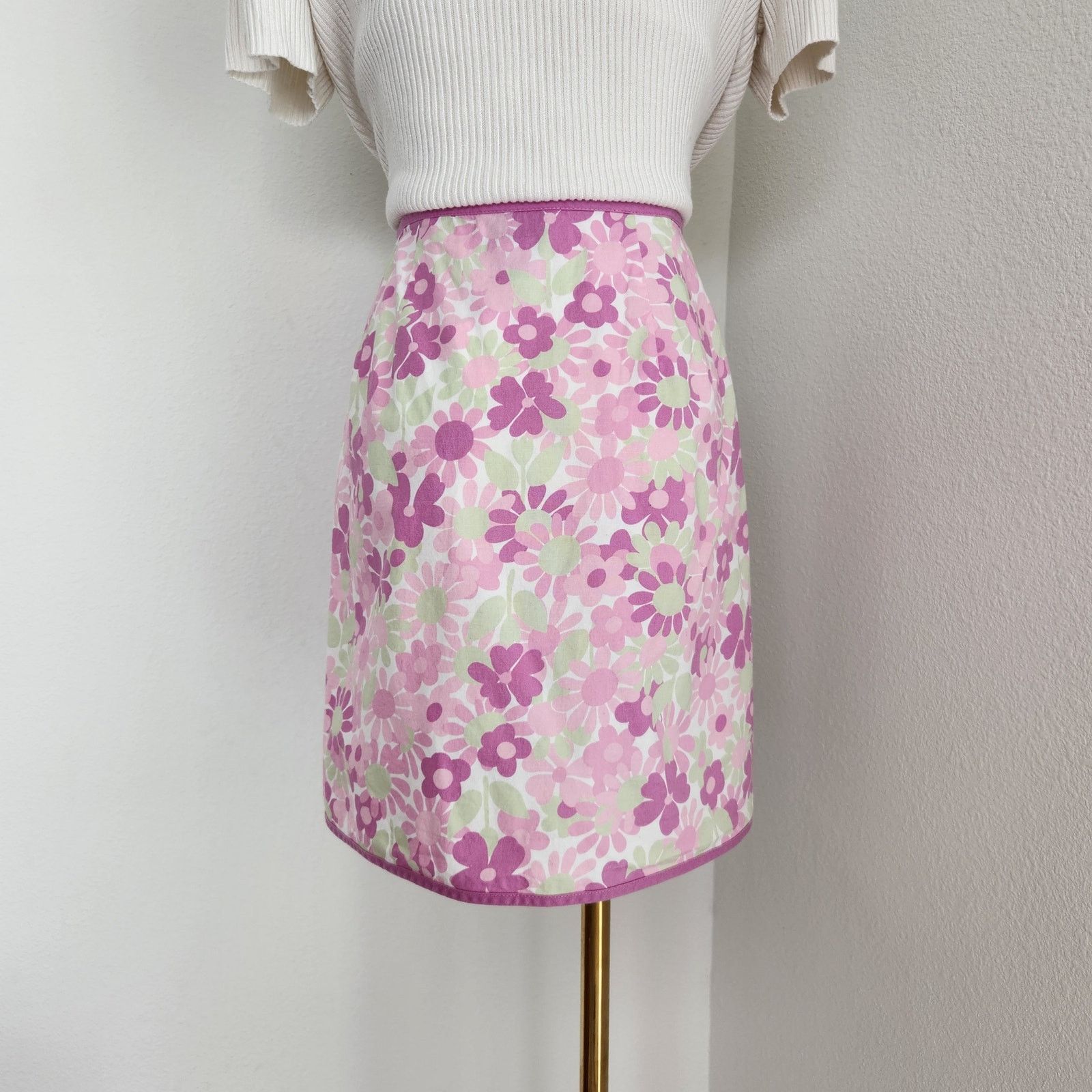 Vintage Vintage Y2K Ann Taylor Loft Pink White Wrap Mini Skirt 6 Size 26" / US 2 / IT 38 - 5 Thumbnail
