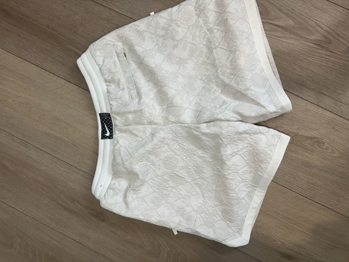 Nike Nike Luxury Basketball Shorts Size US 36 / EU 52 - 4 Thumbnail