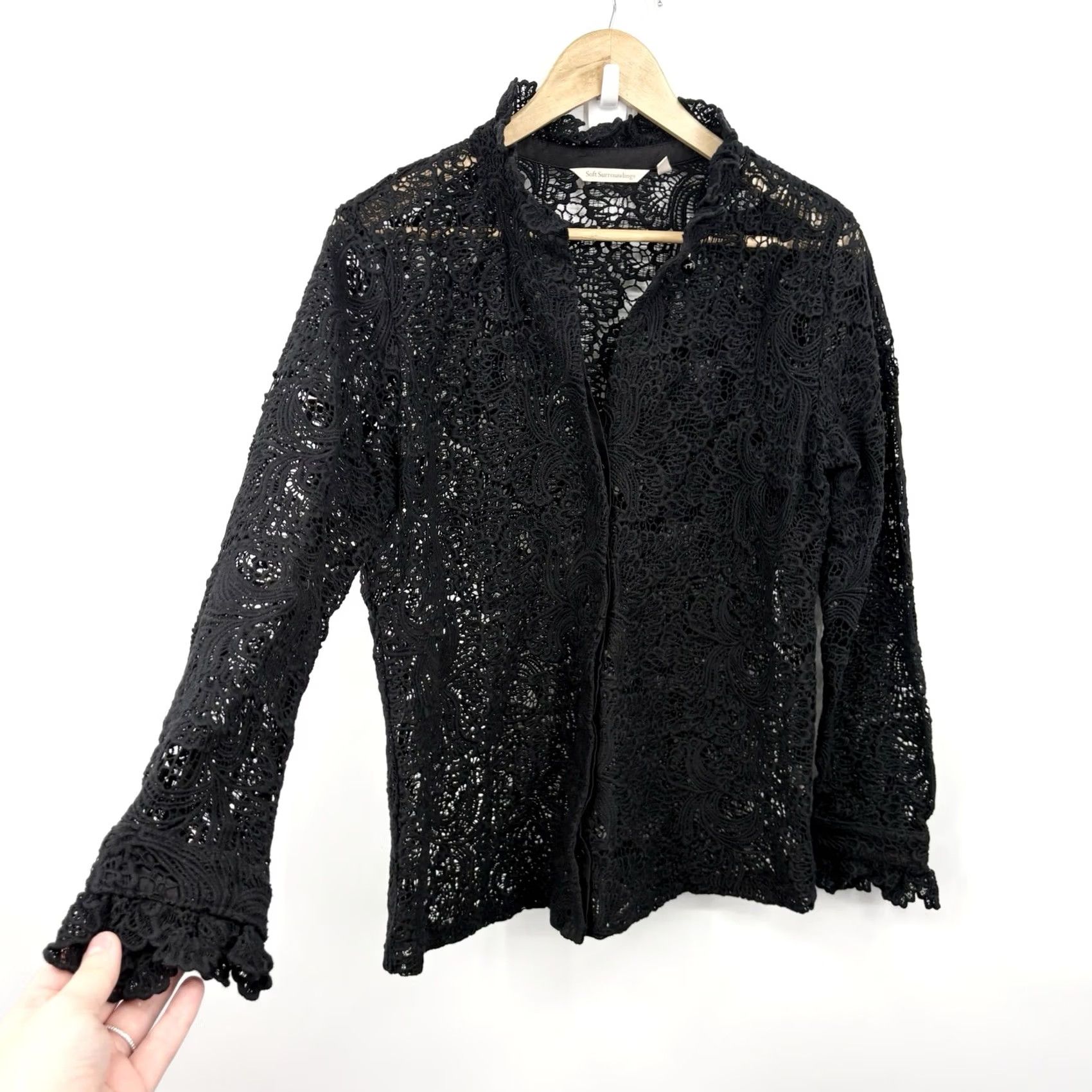 Soft Surroundings Soft Surroundings Top Medium Crochet Lace Dark Romantic Whimsigoth Witchy Fairy Blouse Black Womens Size M / US 6-8 / IT 42-44 - 2 Thumbnail