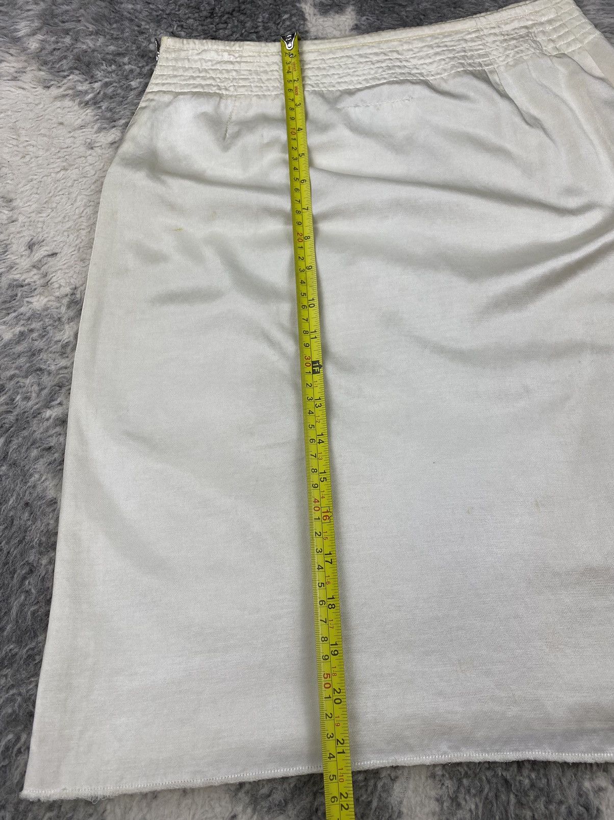 Maison Margiela Vintage 2000’s Maison Margiela MM6 Rayon Skirt Size 28" / US 6 / IT 42 - 13 Thumbnail