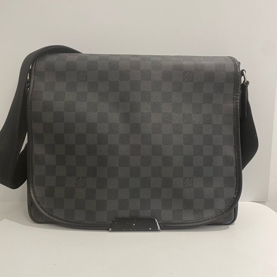 Louis Vuitton Pre-loved Bag Very good condition Size ONE SIZE - 1 Thumbnail