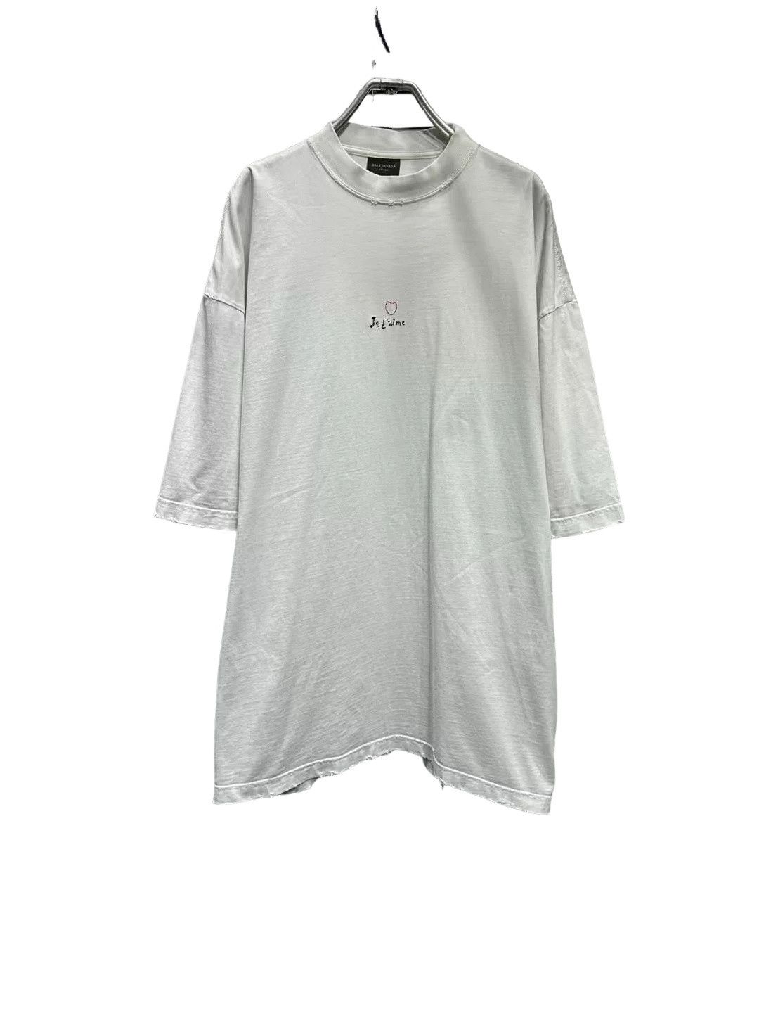 Balenciaga Balenciaga Heart Logo Distressed T-Shirt Size XS Size US XS / EU 42 / 0 - 1 Thumbnail
