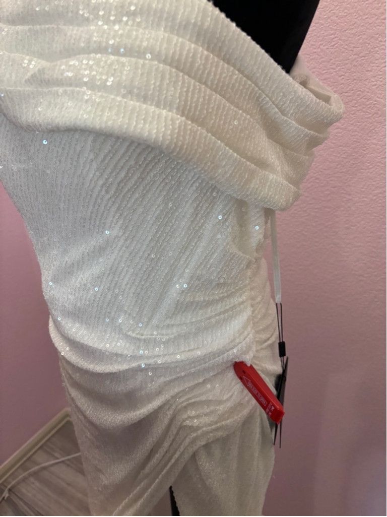 Mac Duggal Women's Mac Duggal White Sequin Gown Size 10 Size L / US 10 / IT 46 - 5 Thumbnail